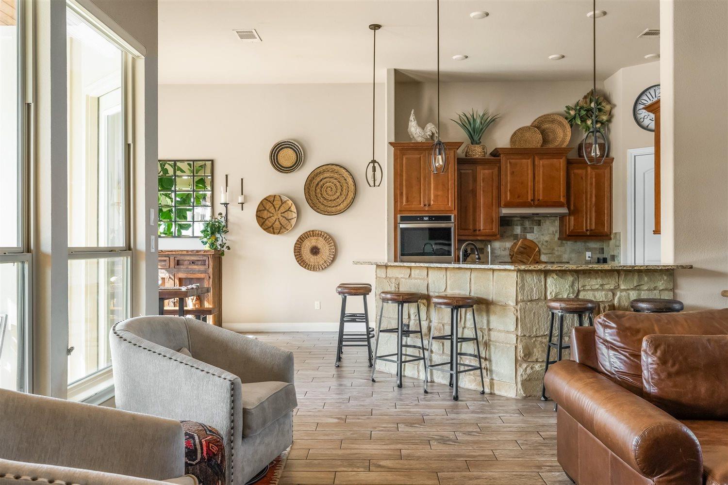 304 Joya Dr, Liberty Hill, TX 78642