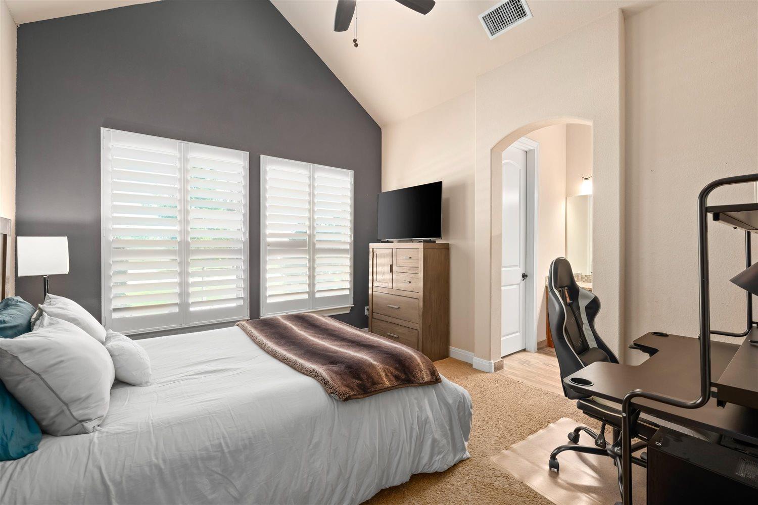 304 Joya Dr, Liberty Hill, TX 78642