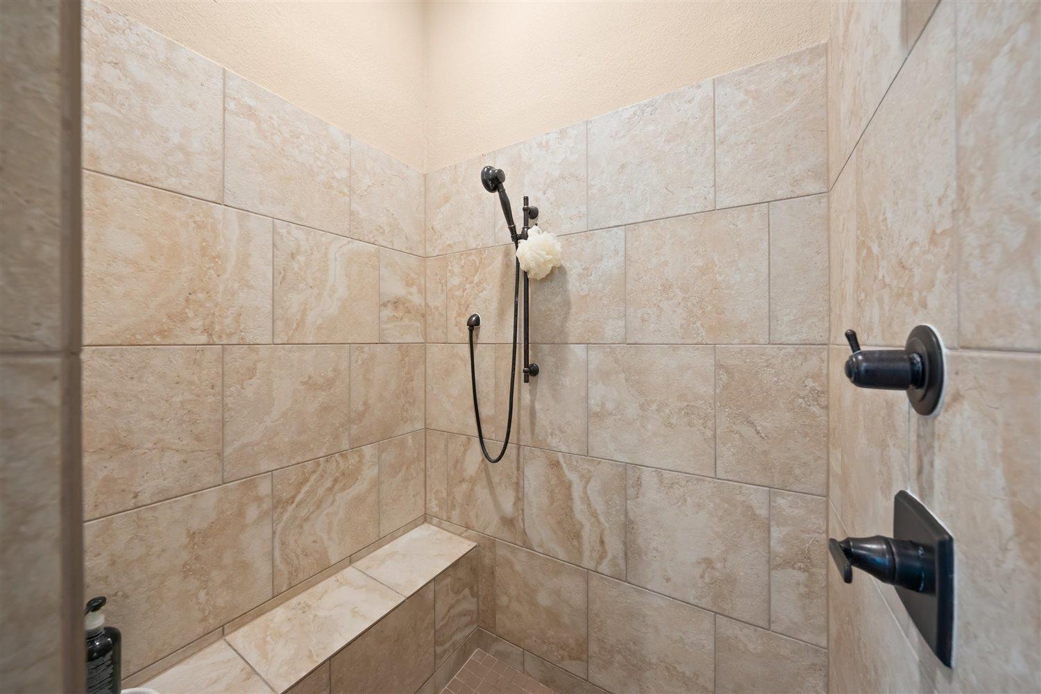 304 Joya Dr, Liberty Hill, TX 78642