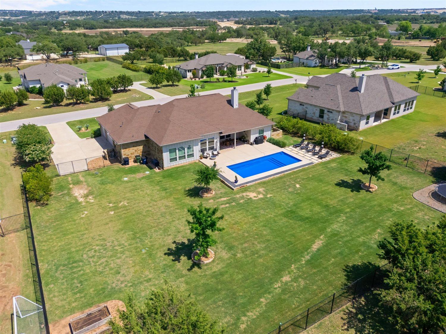 304 Joya Dr, Liberty Hill, TX 78642