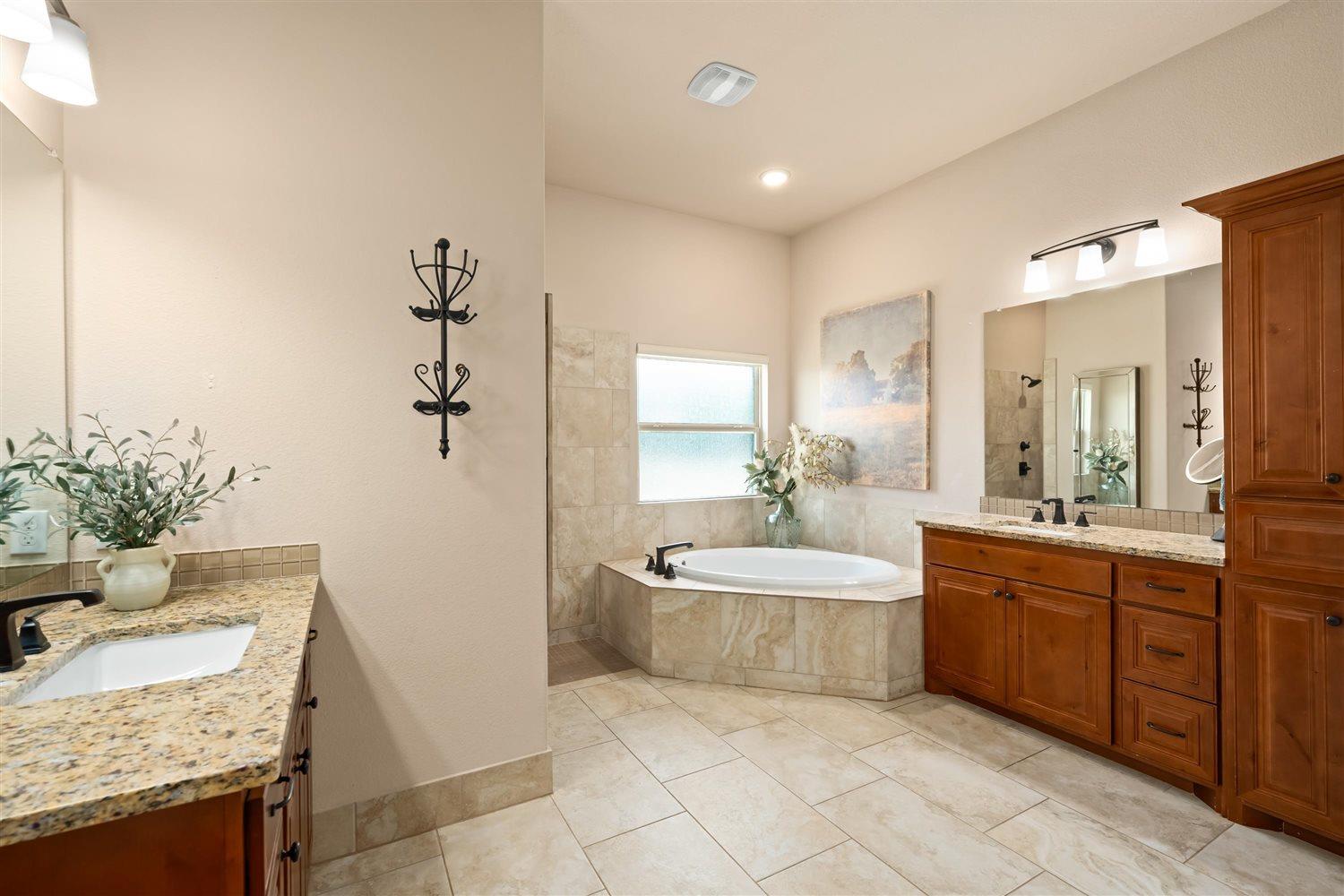 304 Joya Dr, Liberty Hill, TX 78642