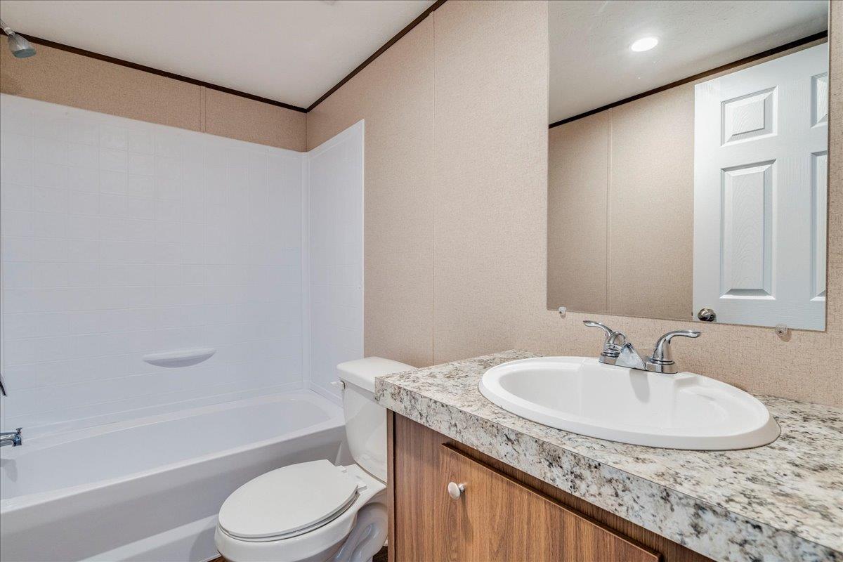 4915 Mustang Way, San Marcos, TX 78666