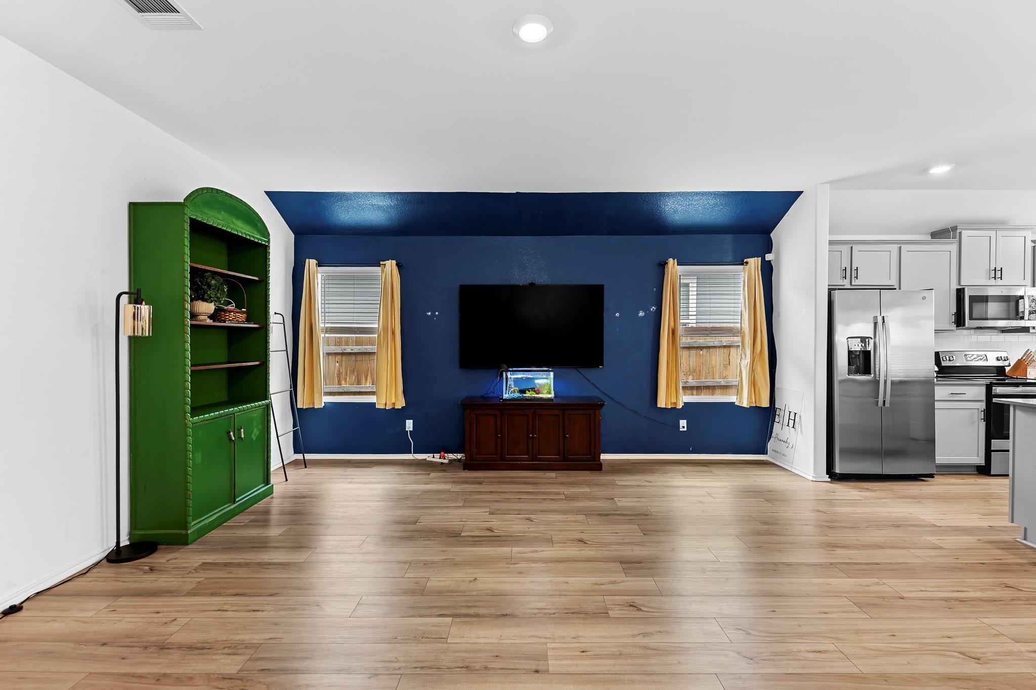 264 Perfect World Loop, Jarrell, TX 76537