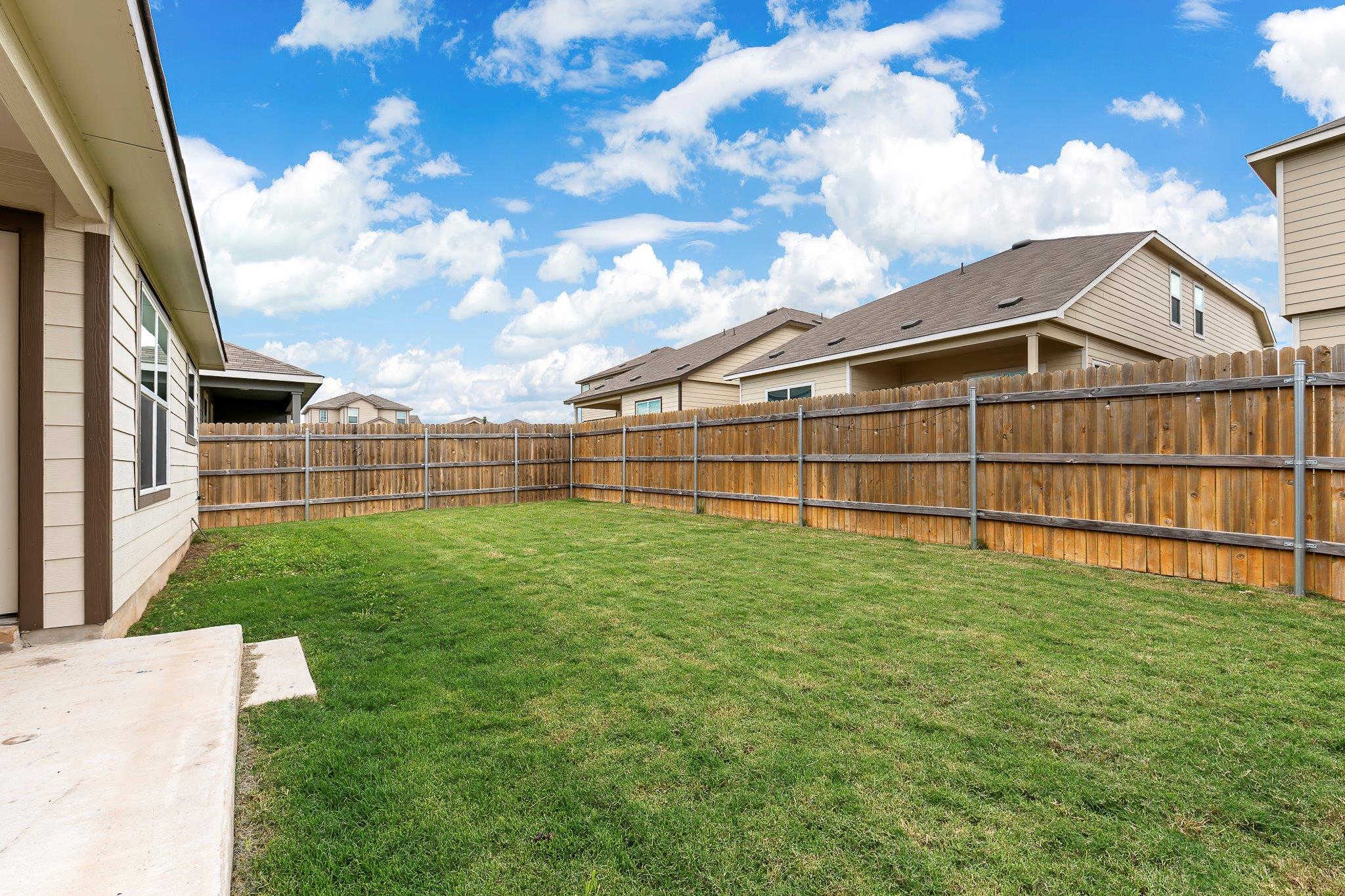 264 Perfect World Loop, Jarrell, TX 76537