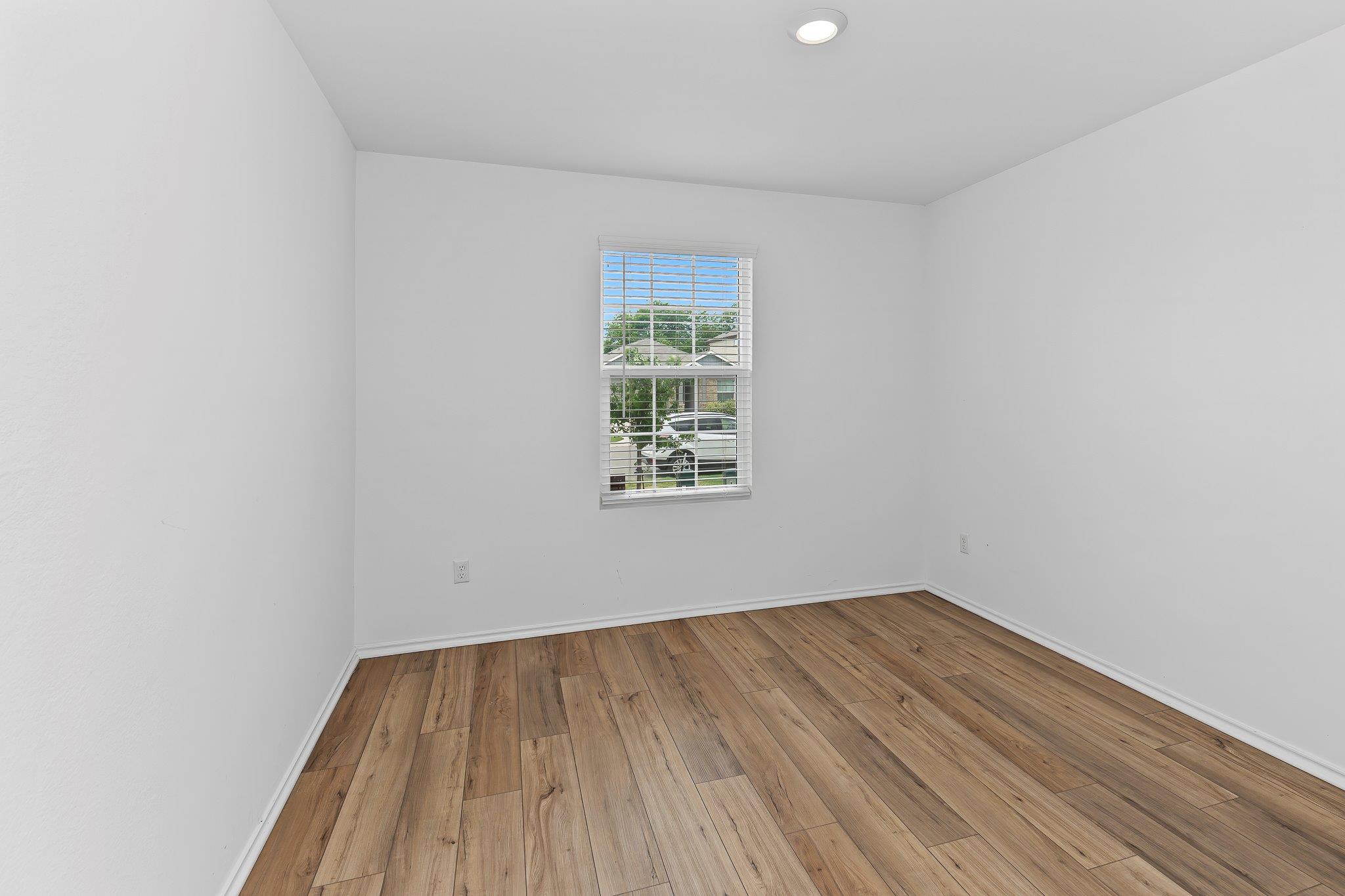 264 Perfect World Loop, Jarrell, TX 76537