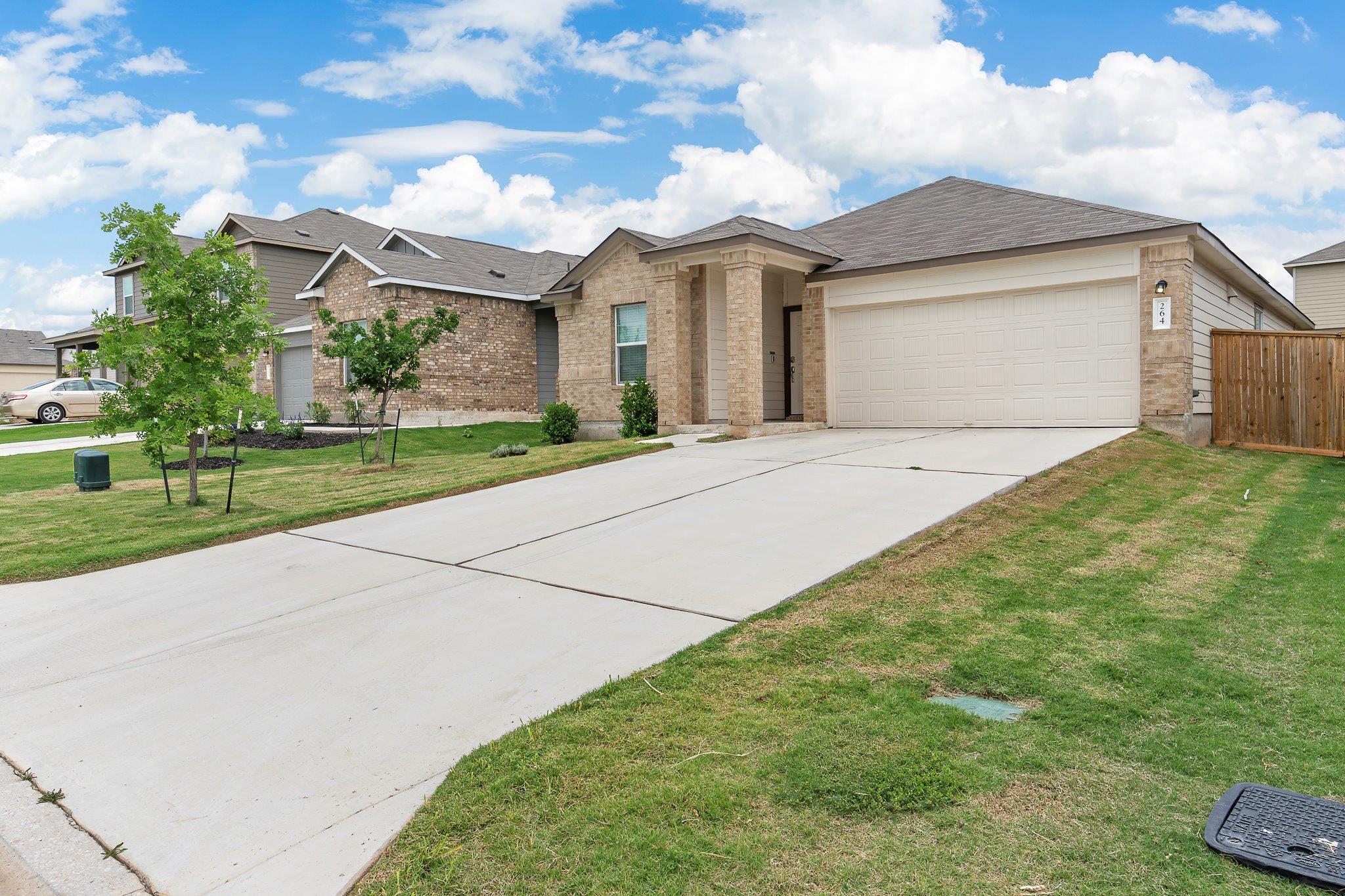 264 Perfect World Loop, Jarrell, TX 76537
