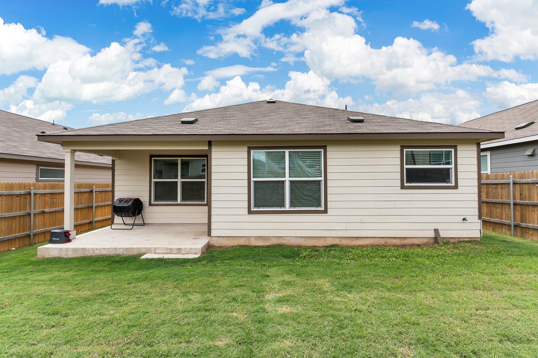 264 Perfect World Loop, Jarrell, TX 76537