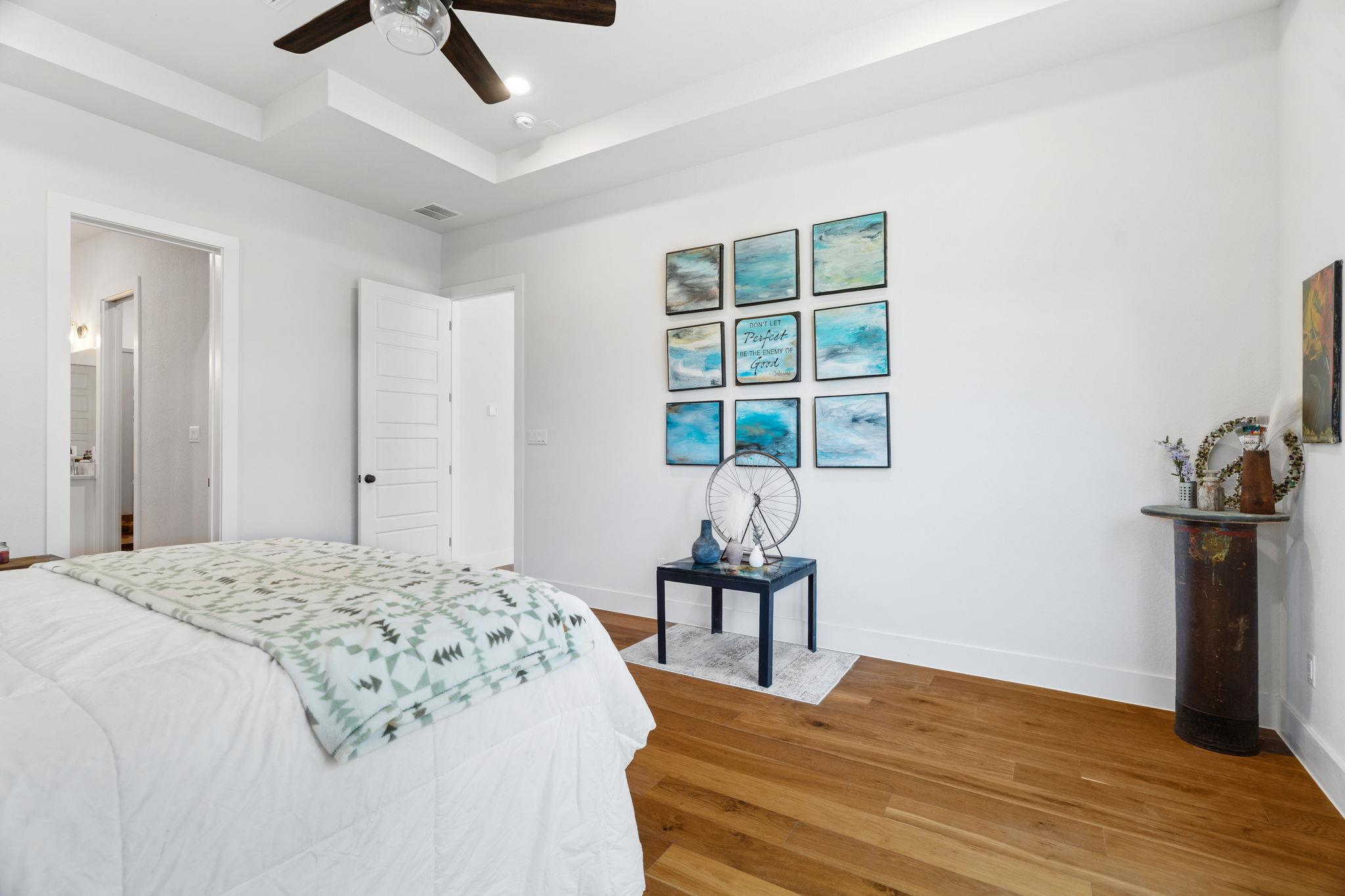 312 Bedford Dr, Spicewood, TX 78669