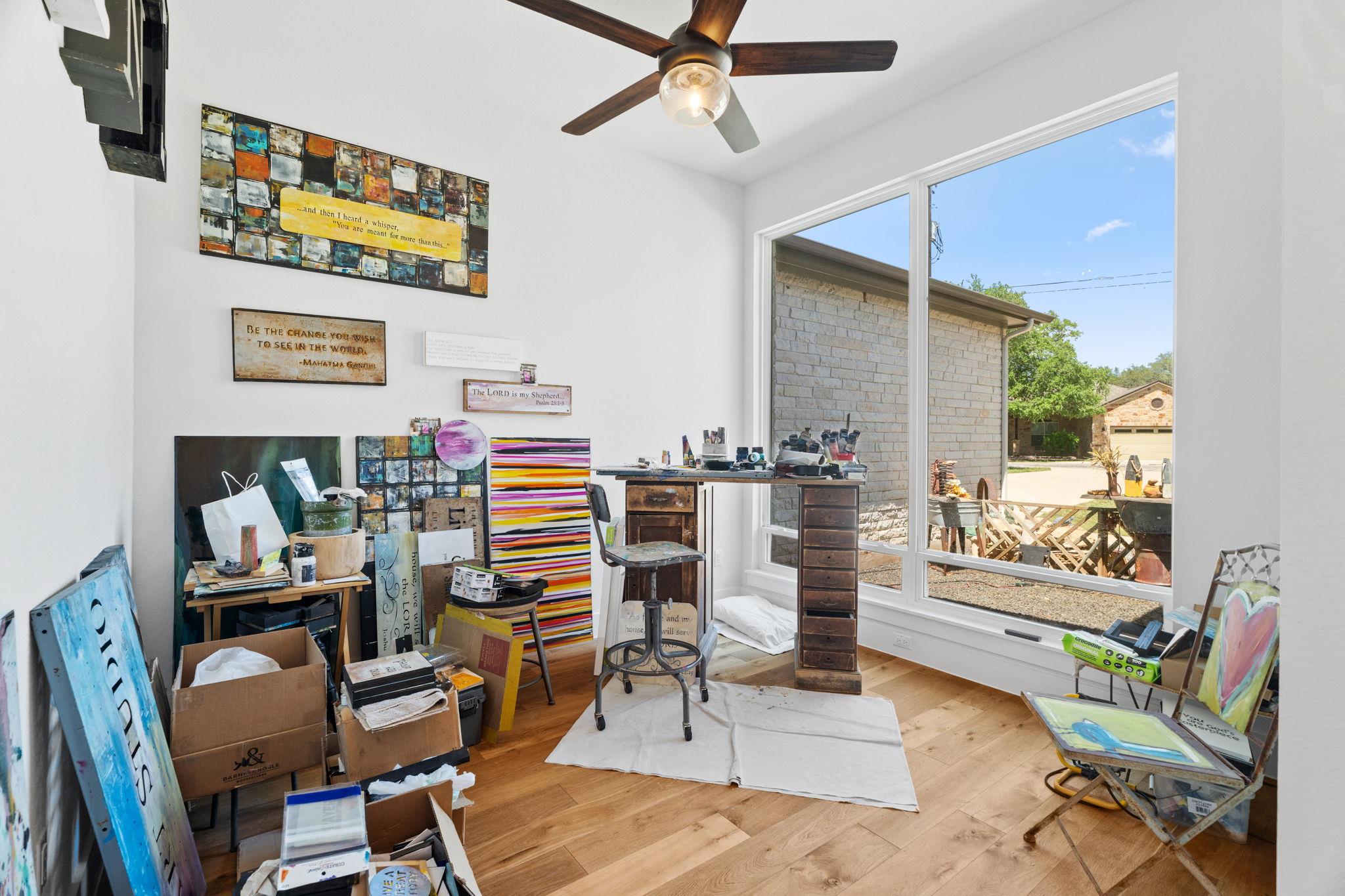 312 Bedford Dr, Spicewood, TX 78669