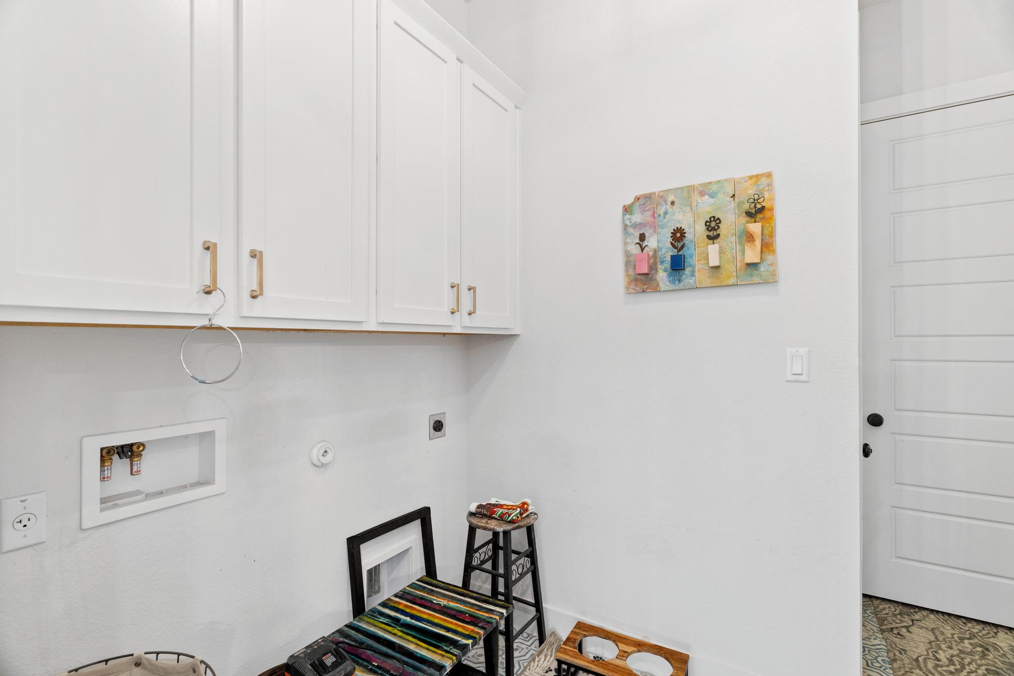 312 Bedford Dr, Spicewood, TX 78669