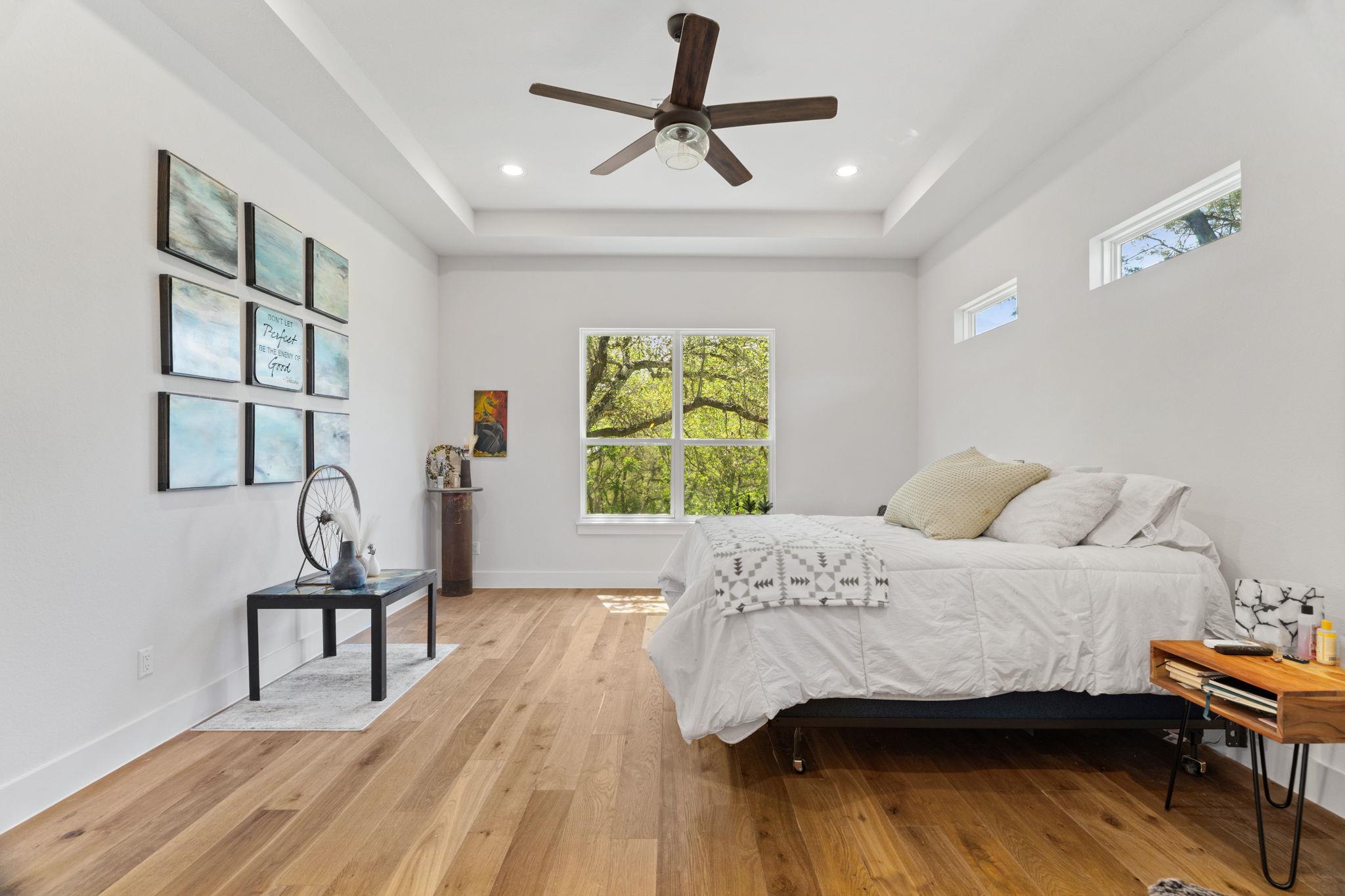 312 Bedford Dr, Spicewood, TX 78669