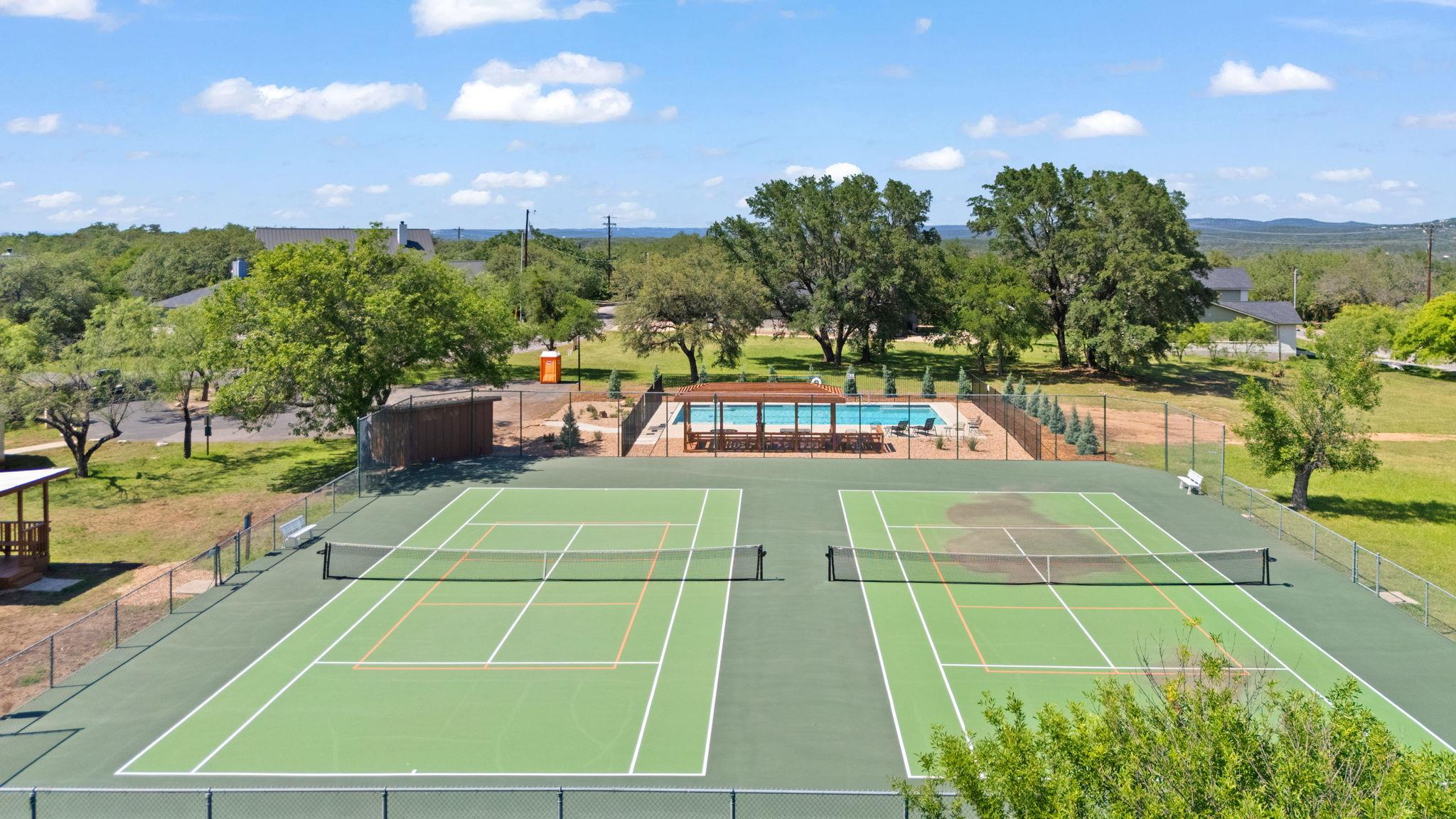 312 Bedford Dr, Spicewood, TX 78669