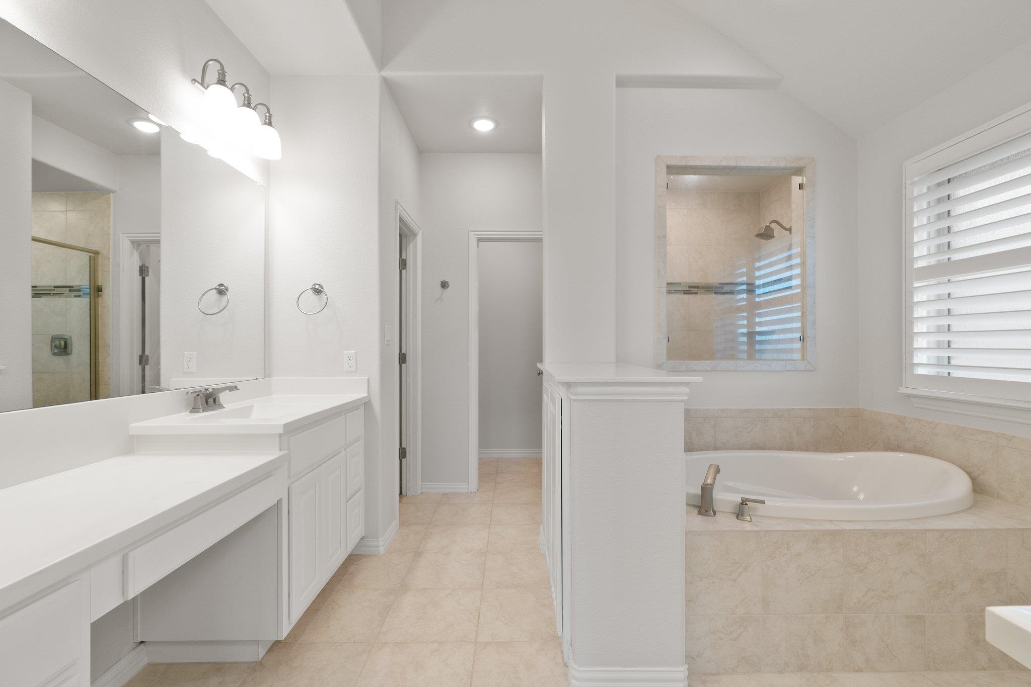 12482 Mesa Verde Dr, Austin, TX 78737