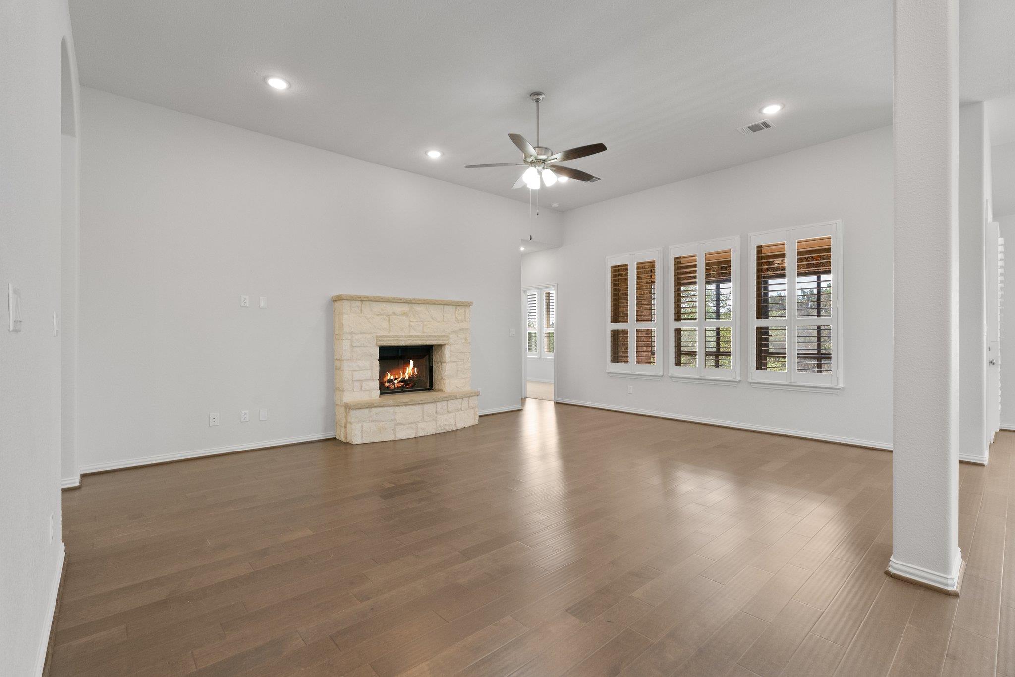 12482 Mesa Verde Dr, Austin, TX 78737