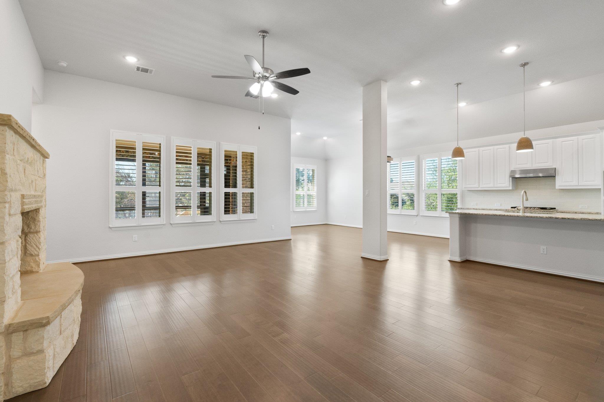 12482 Mesa Verde Dr, Austin, TX 78737