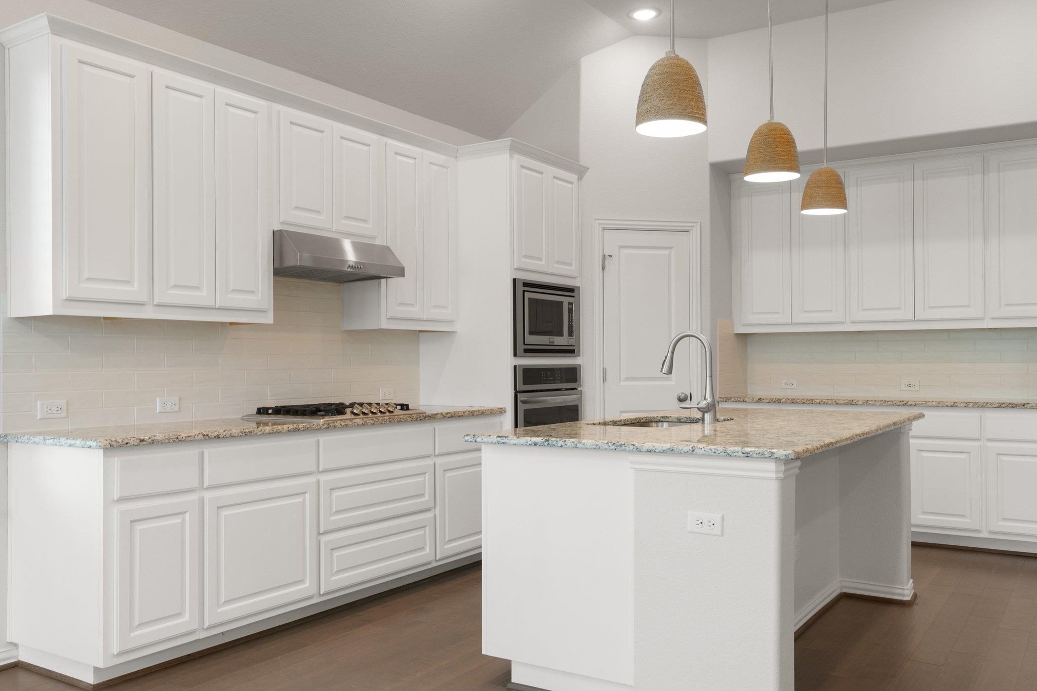 12482 Mesa Verde Dr, Austin, TX 78737