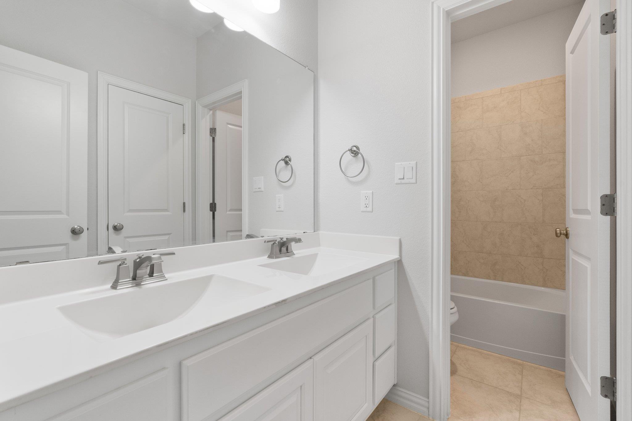 12482 Mesa Verde Dr, Austin, TX 78737