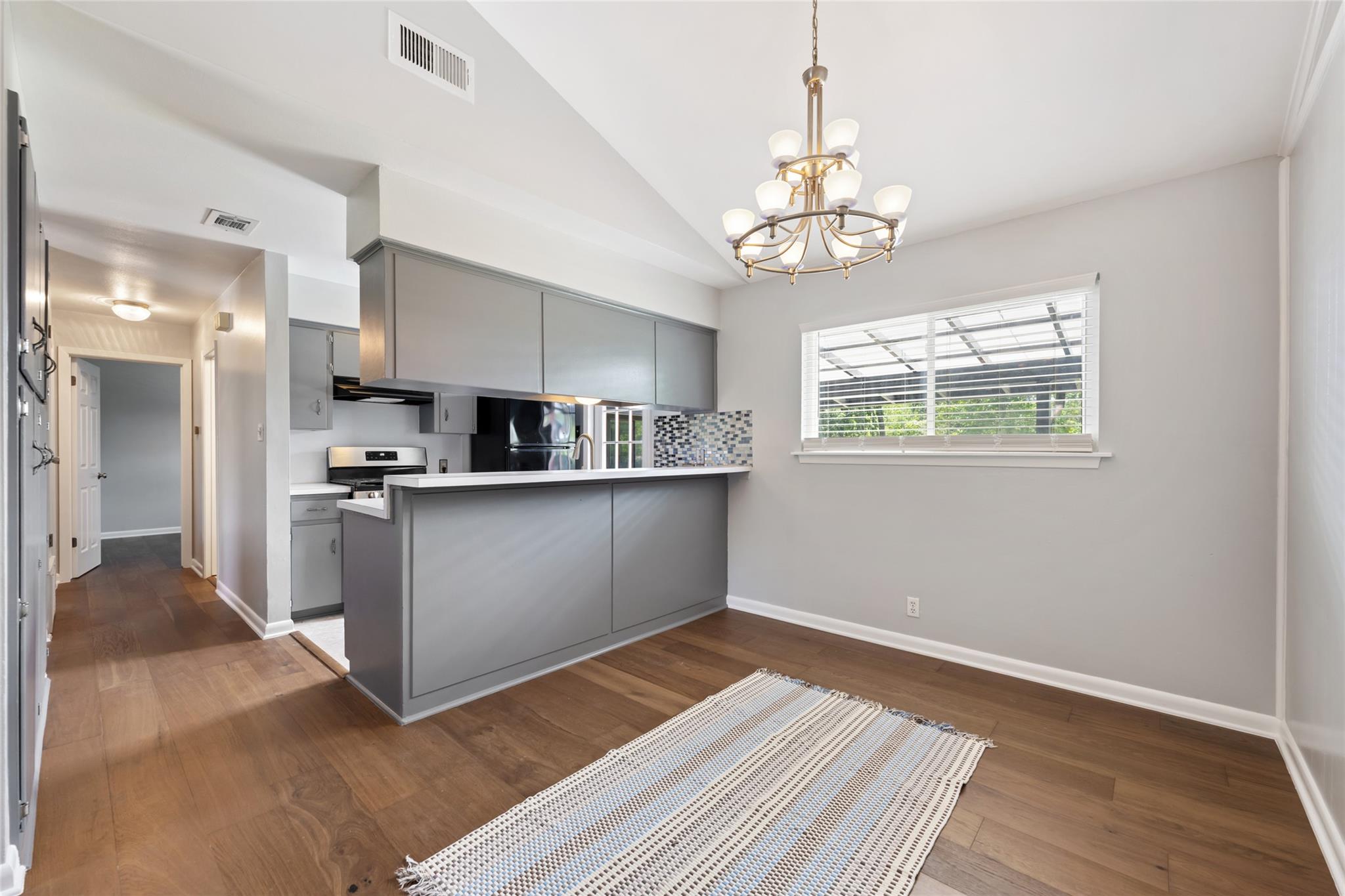 8500 Woodstone Dr, Austin, TX 78757