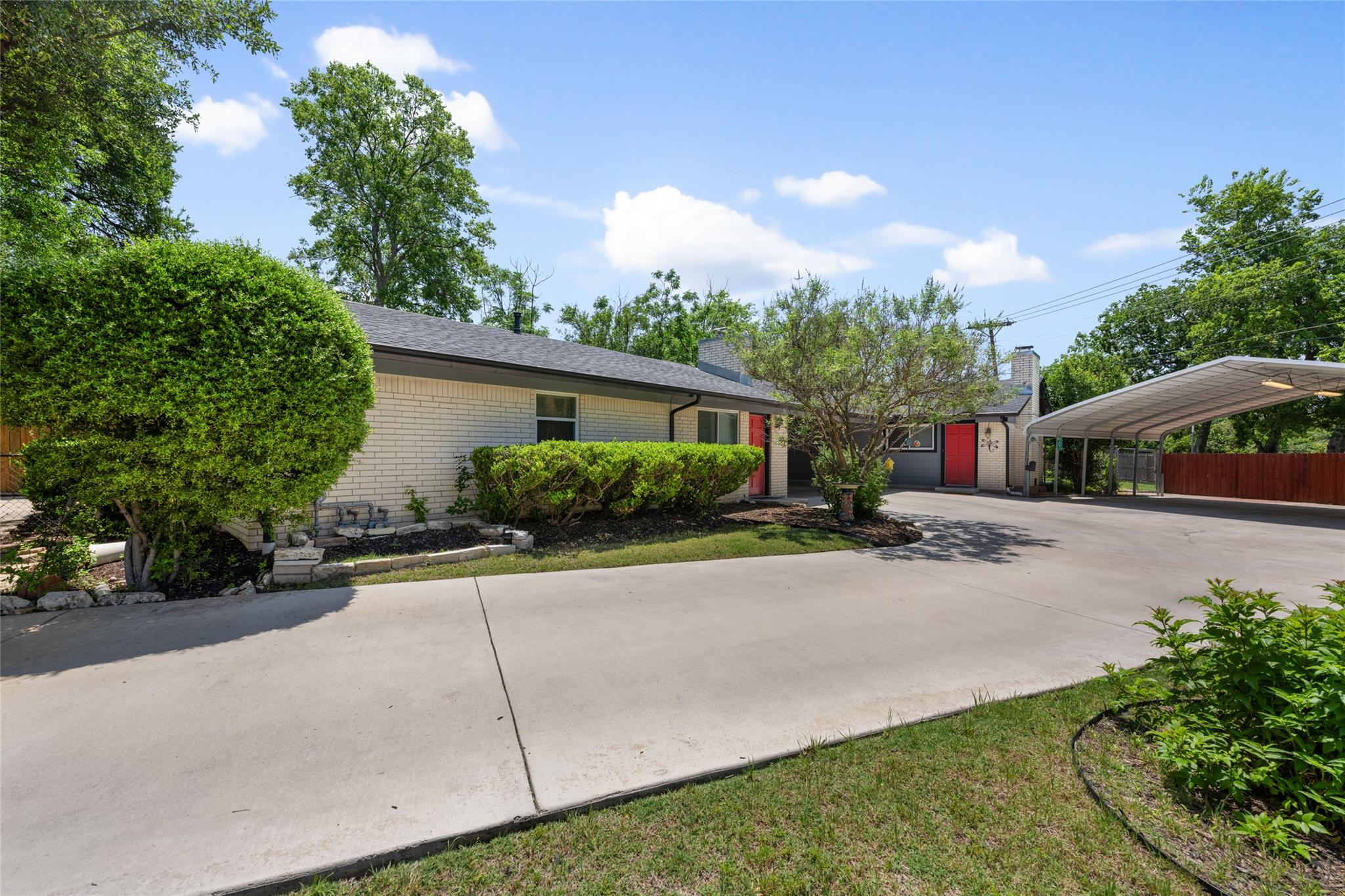 8500 Woodstone Dr, Austin, TX 78757