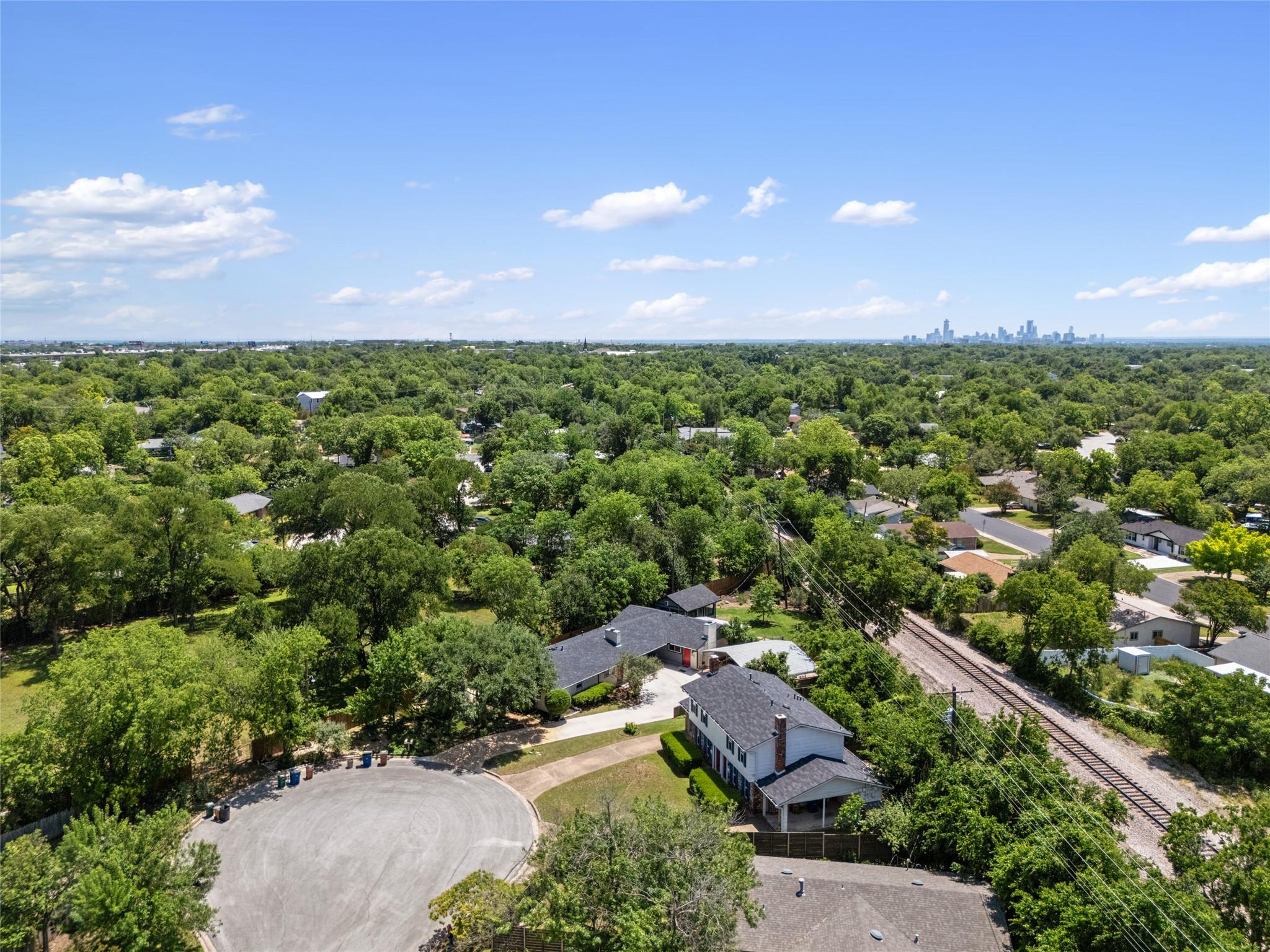 8500 Woodstone Dr, Austin, TX 78757