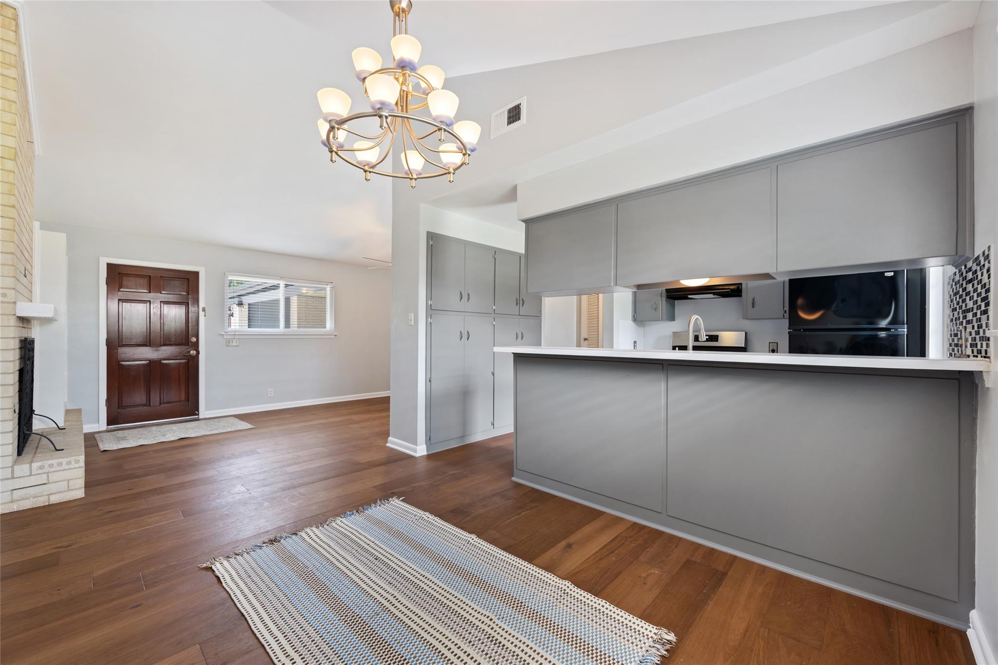 8500 Woodstone Dr, Austin, TX 78757