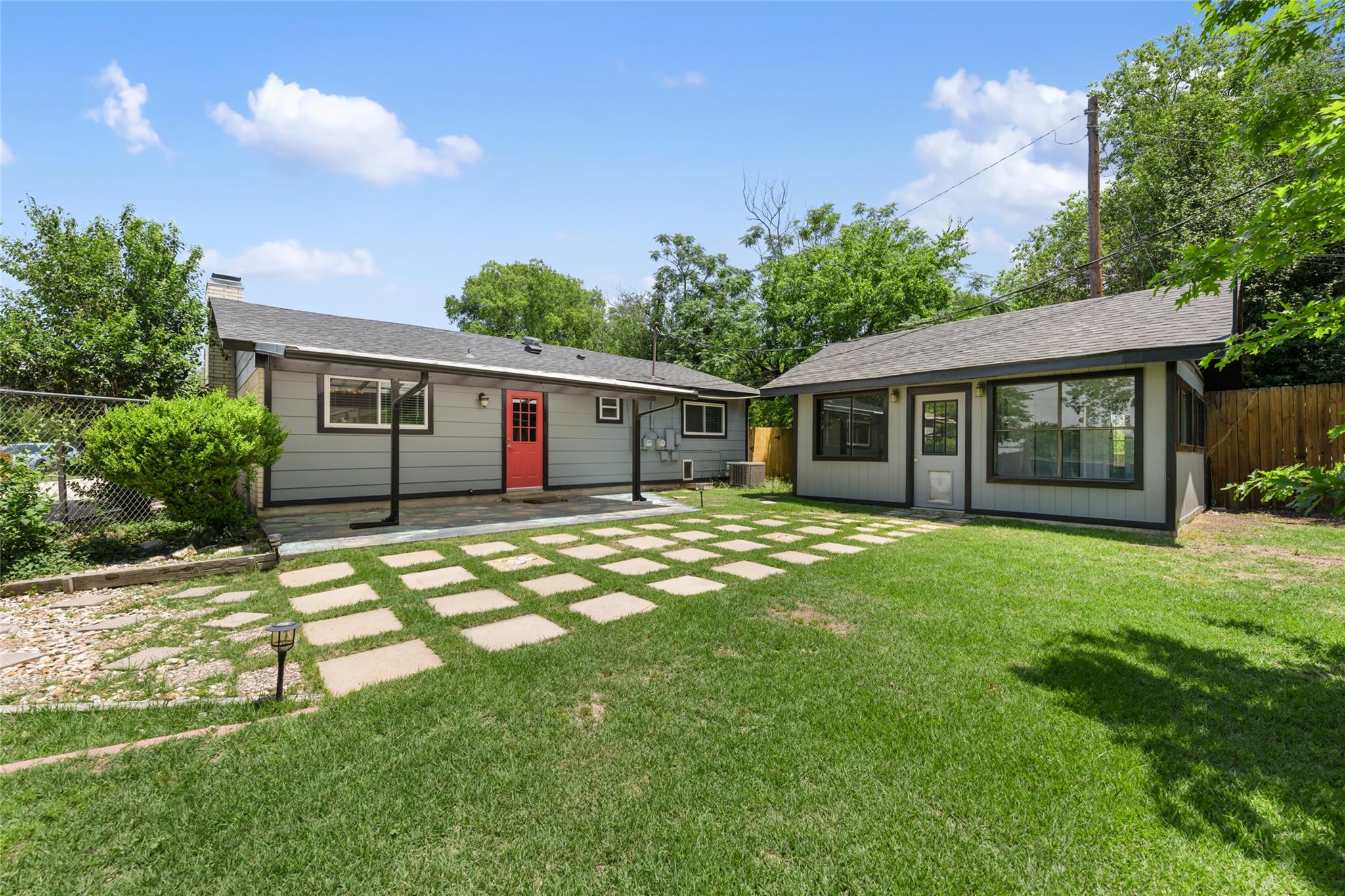 8500 Woodstone Dr, Austin, TX 78757