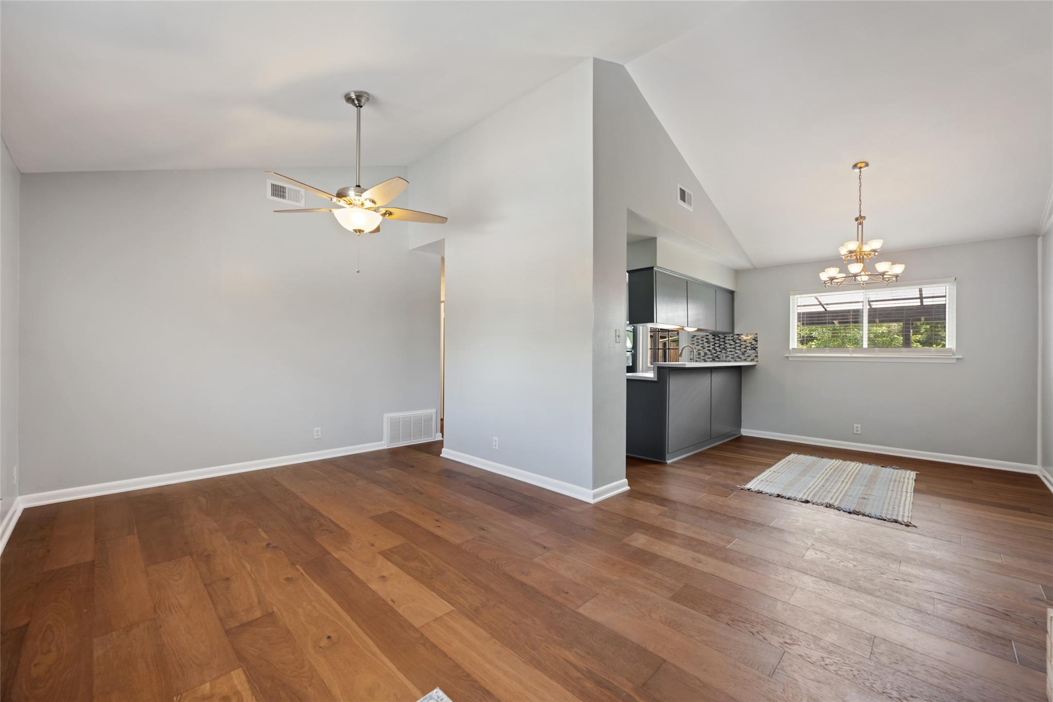 8500 Woodstone Dr, Austin, TX 78757