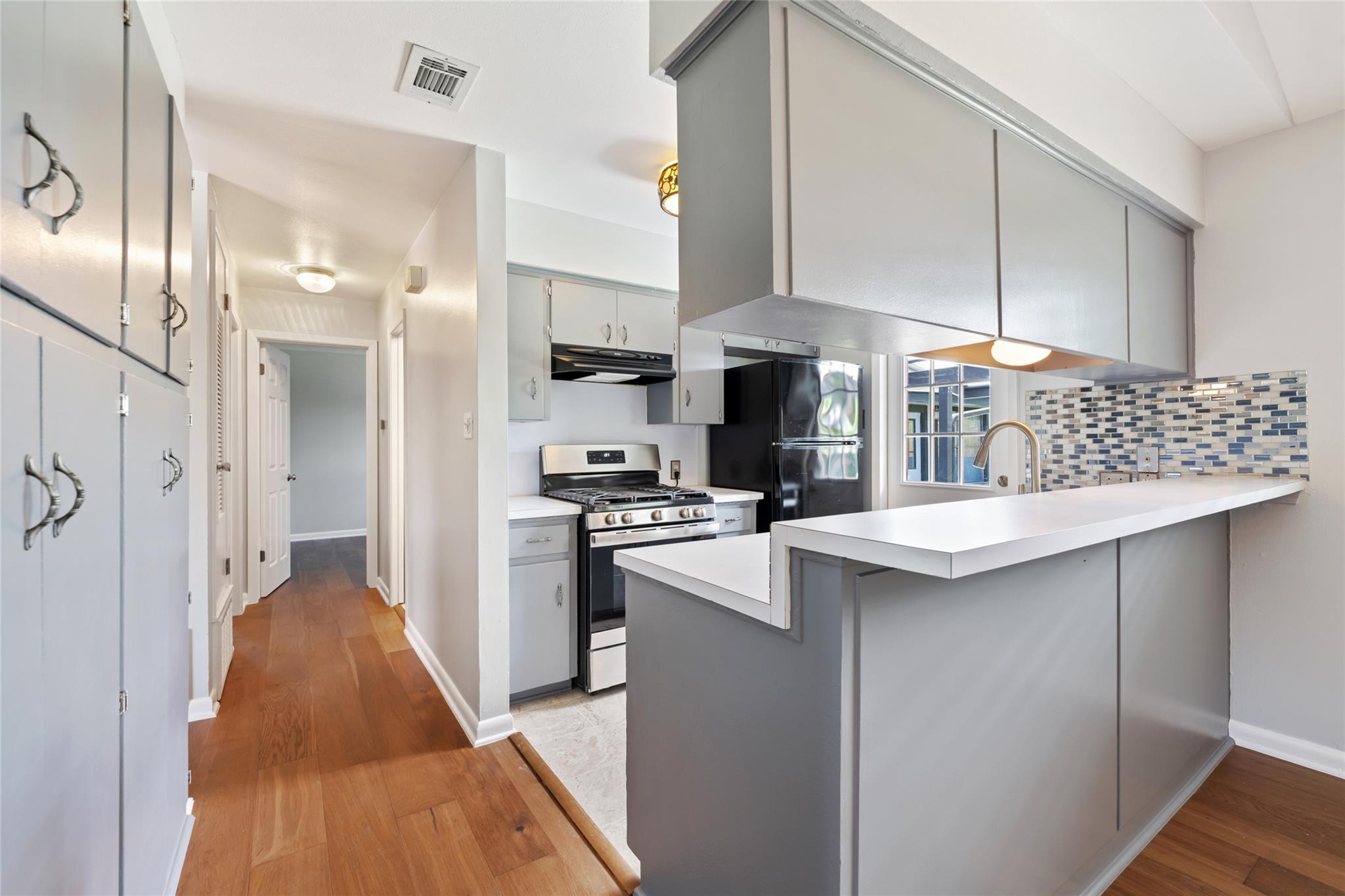 8500 Woodstone Dr, Austin, TX 78757