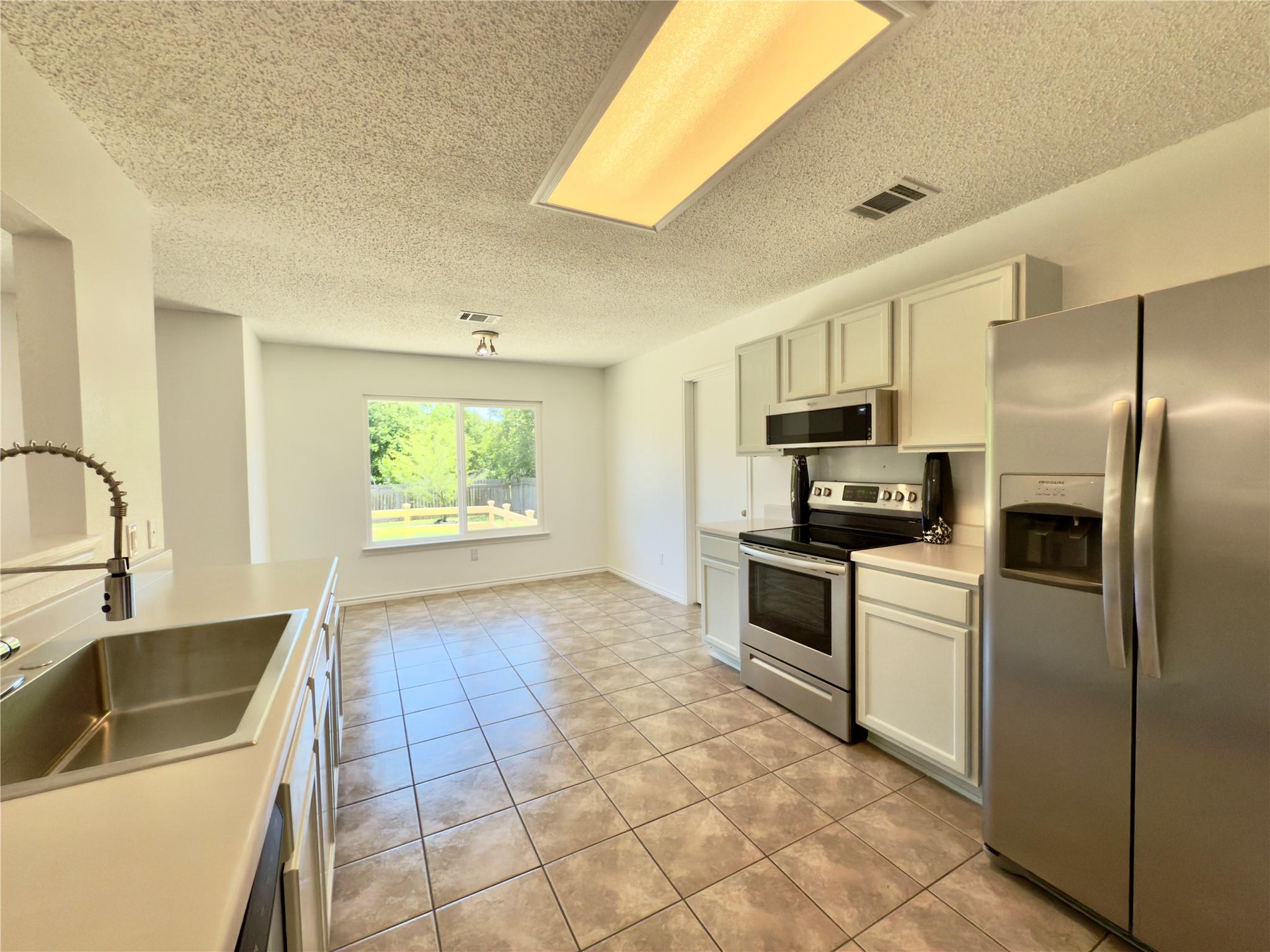 7817 Marble Ridge Dr, Austin, TX 78747