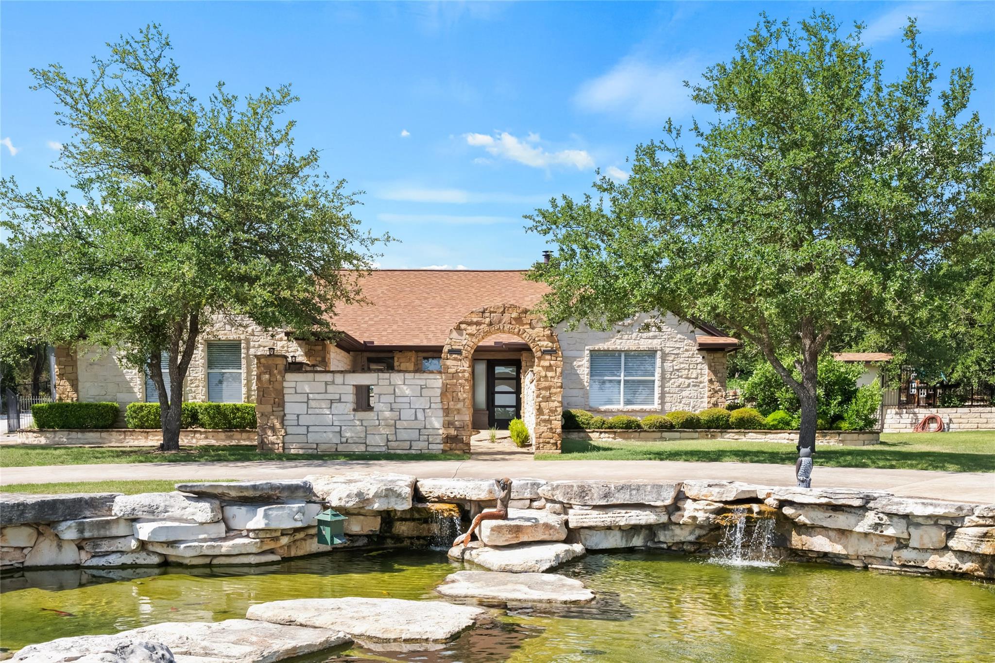 1020 Foothills Dr, Dripping Springs, TX 78620