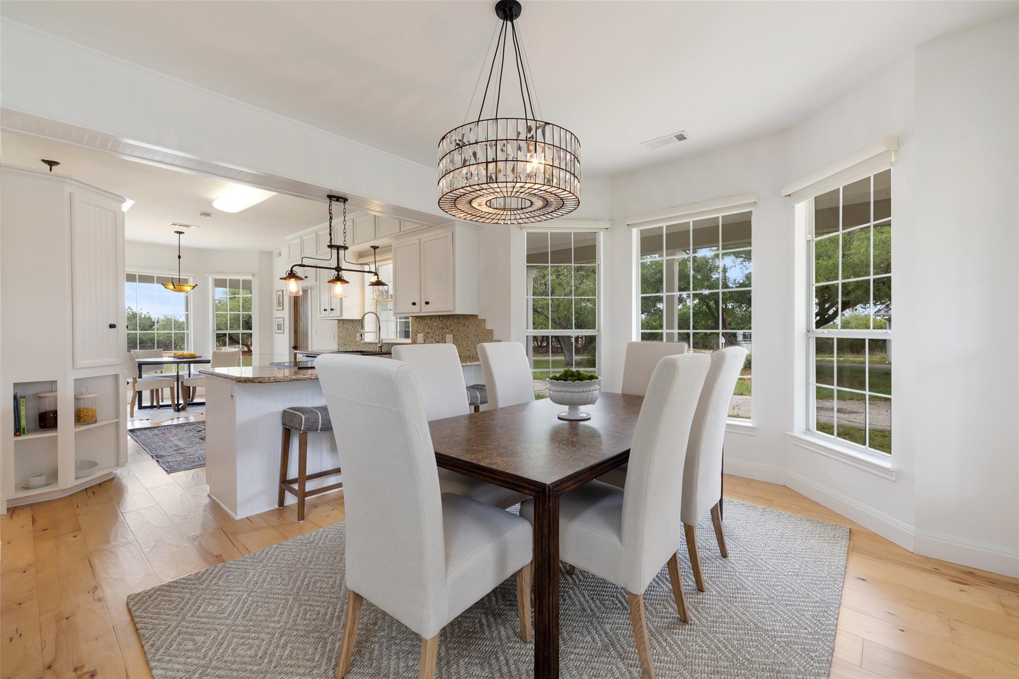 700 Longview Cir, Dripping Springs, TX 78620