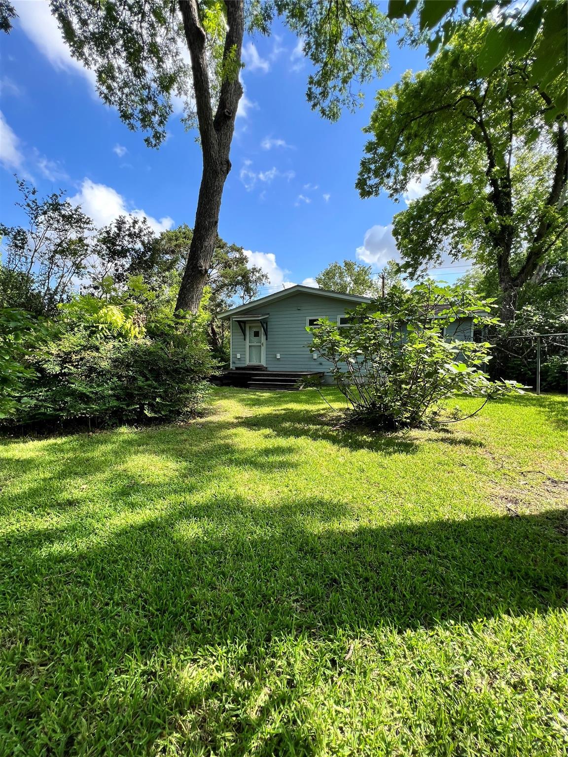 1511 Romeria Dr, Austin, TX 78757