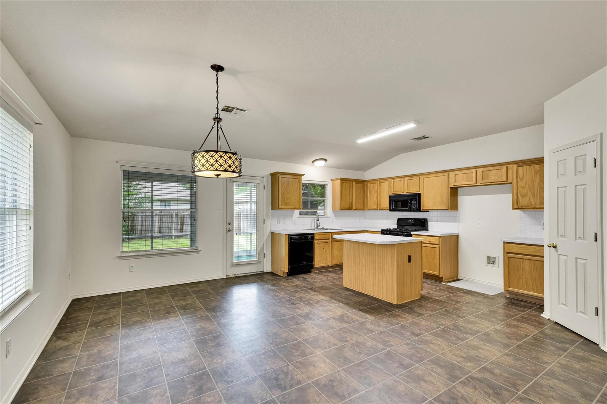 17405 Bottle Springs Ln, Leander, TX 78641