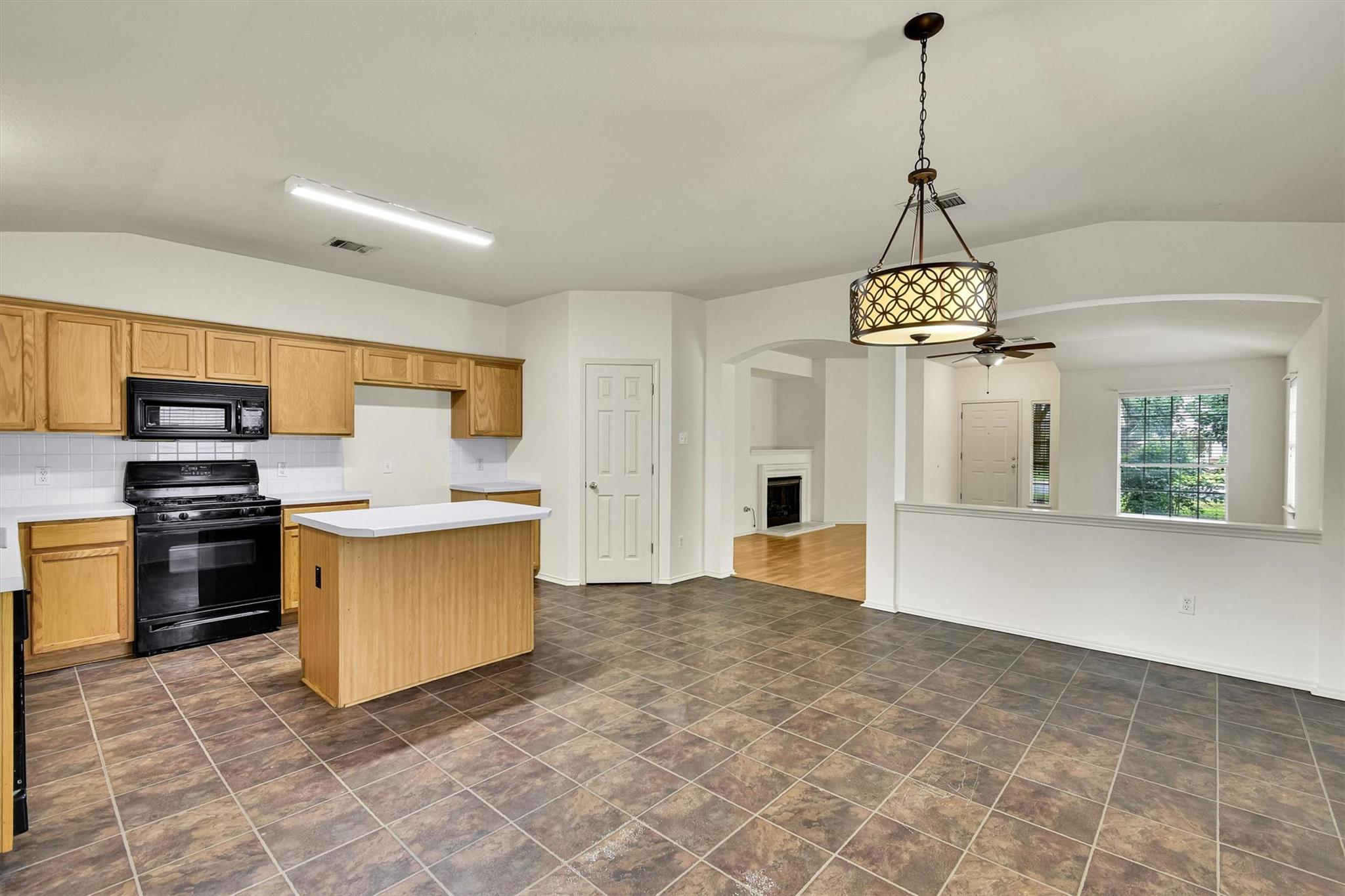 17405 Bottle Springs Ln, Leander, TX 78641