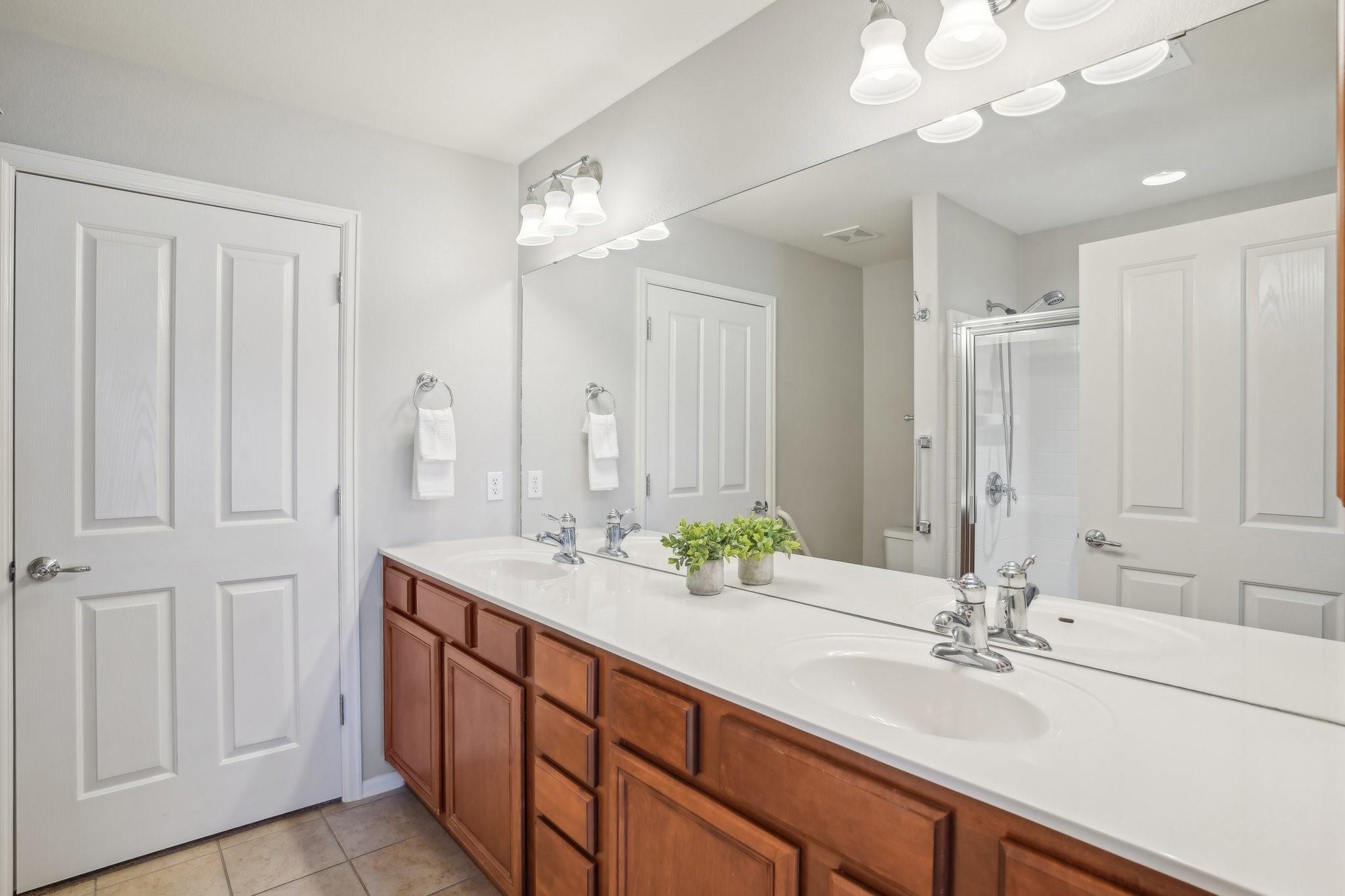 210 Salt Creek Ln, Georgetown, TX 78633