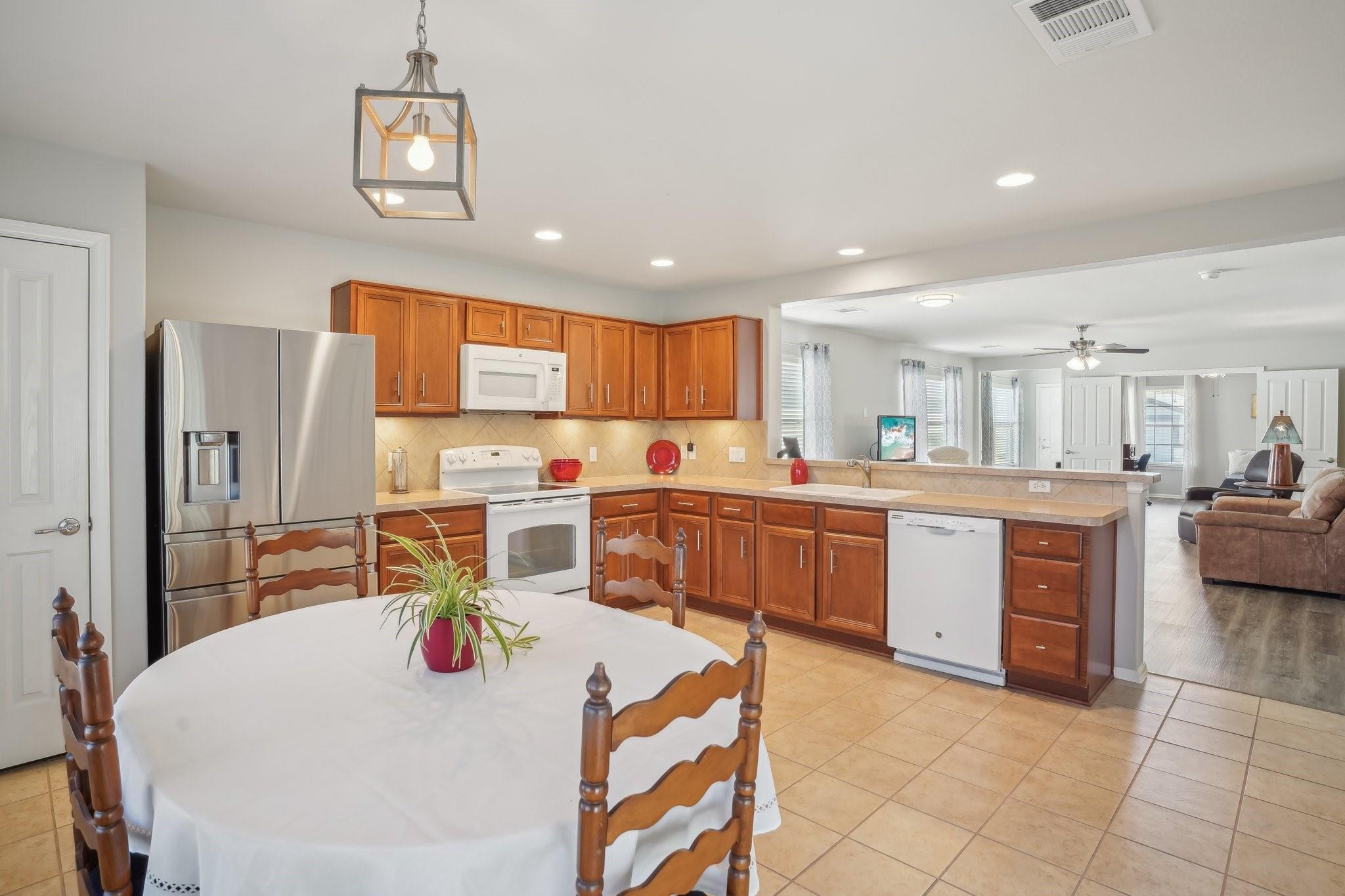 210 Salt Creek Ln, Georgetown, TX 78633