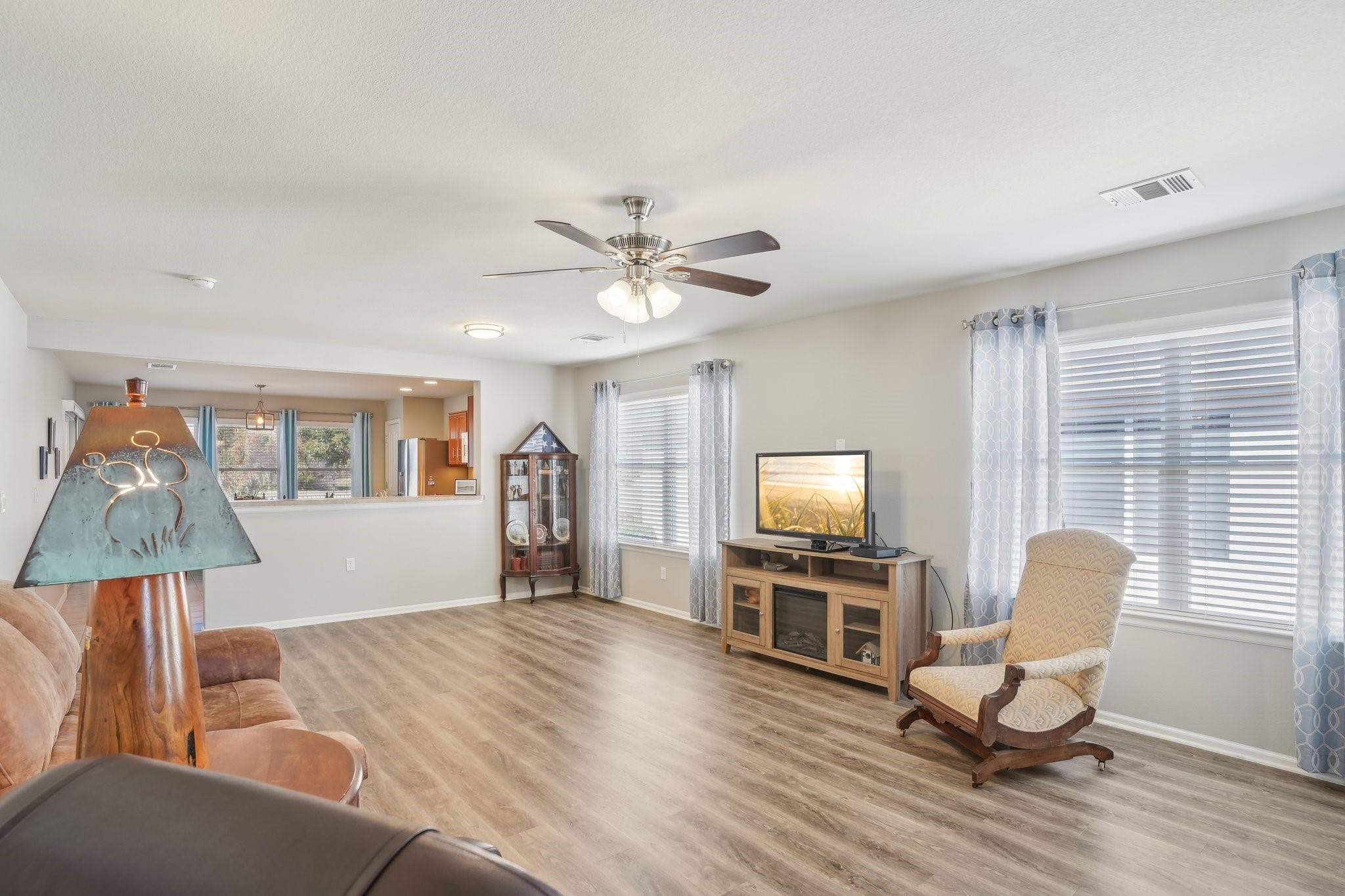 210 Salt Creek Ln, Georgetown, TX 78633