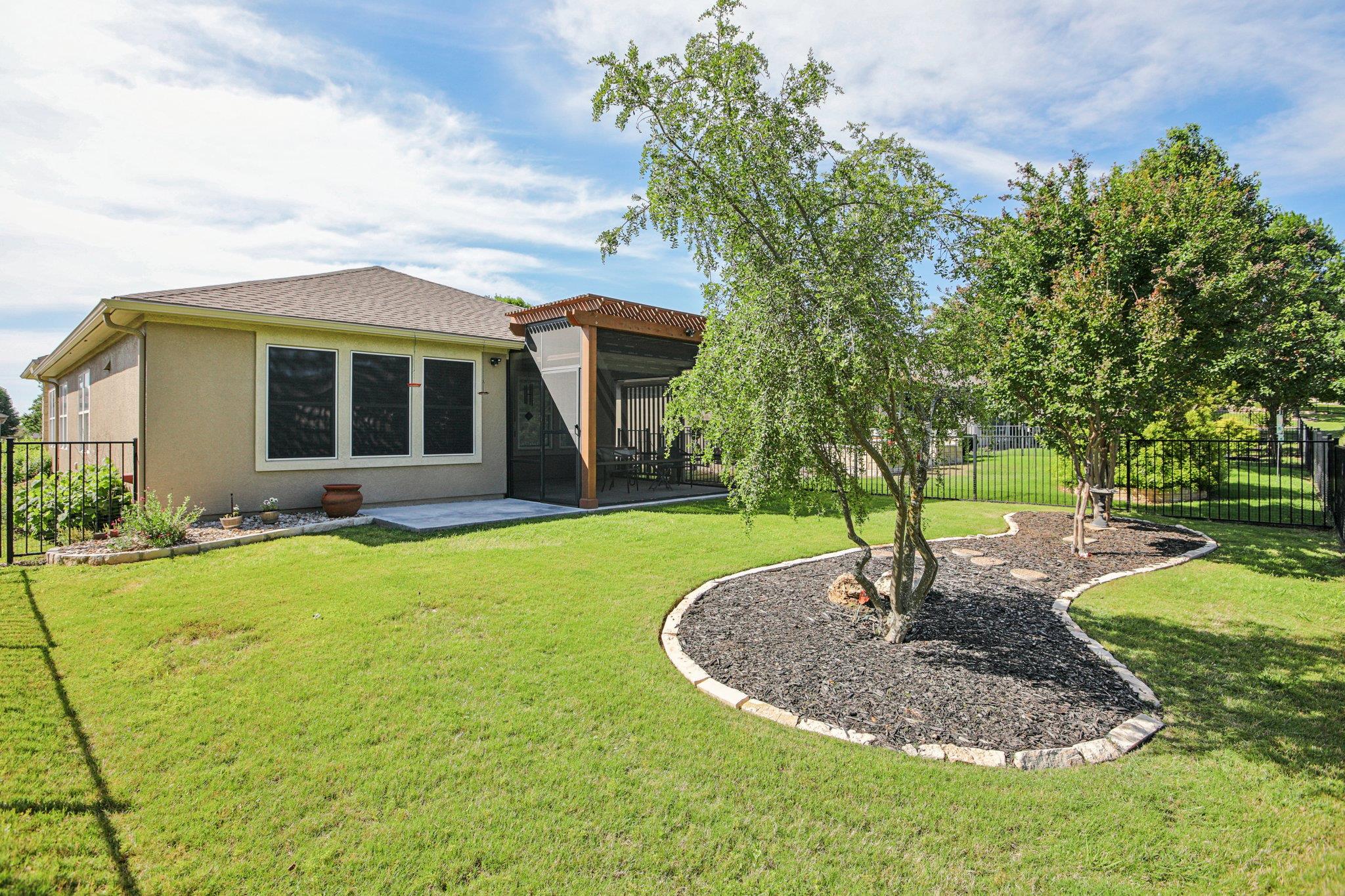 210 Salt Creek Ln, Georgetown, TX 78633