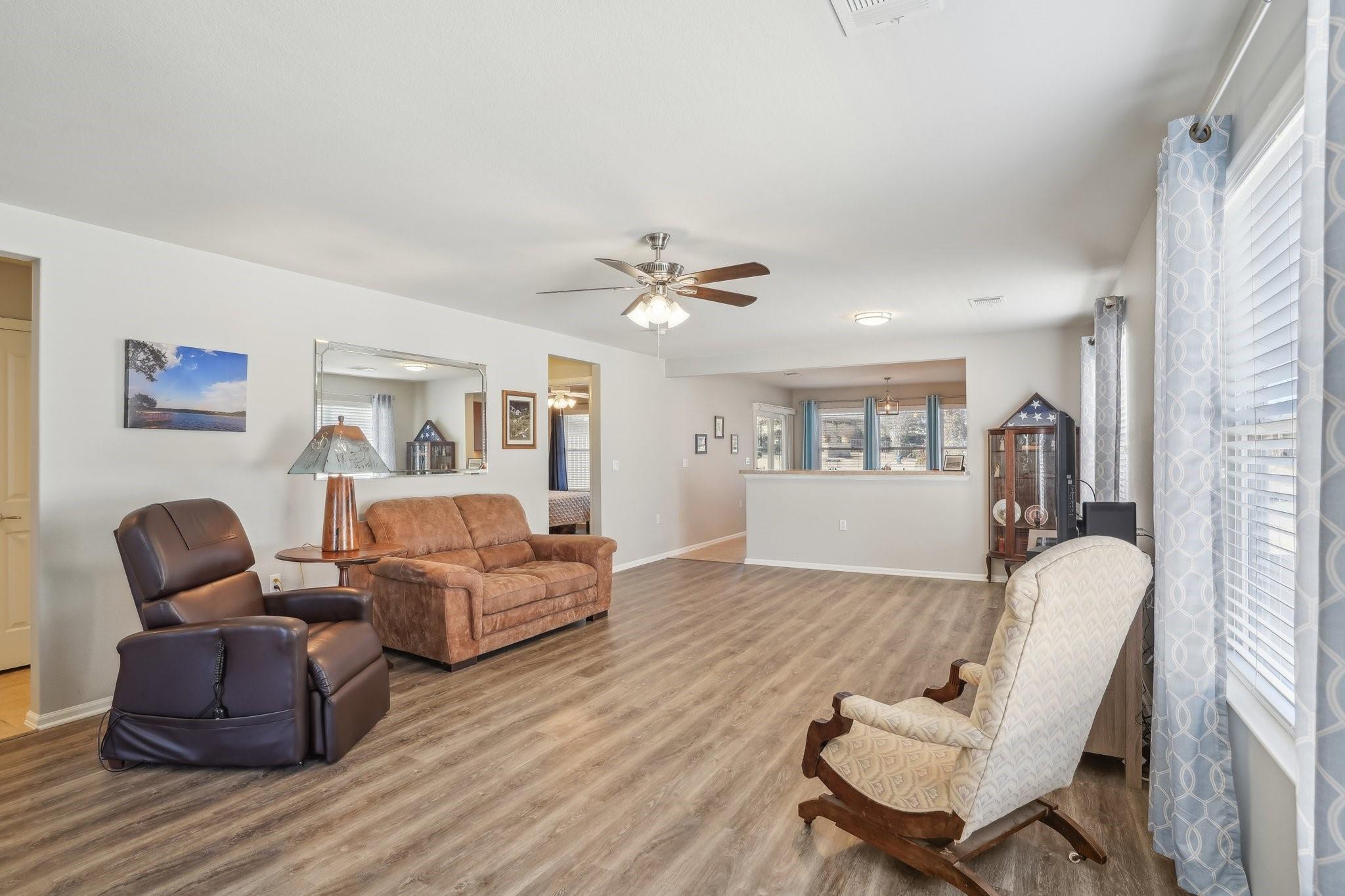 210 Salt Creek Ln, Georgetown, TX 78633
