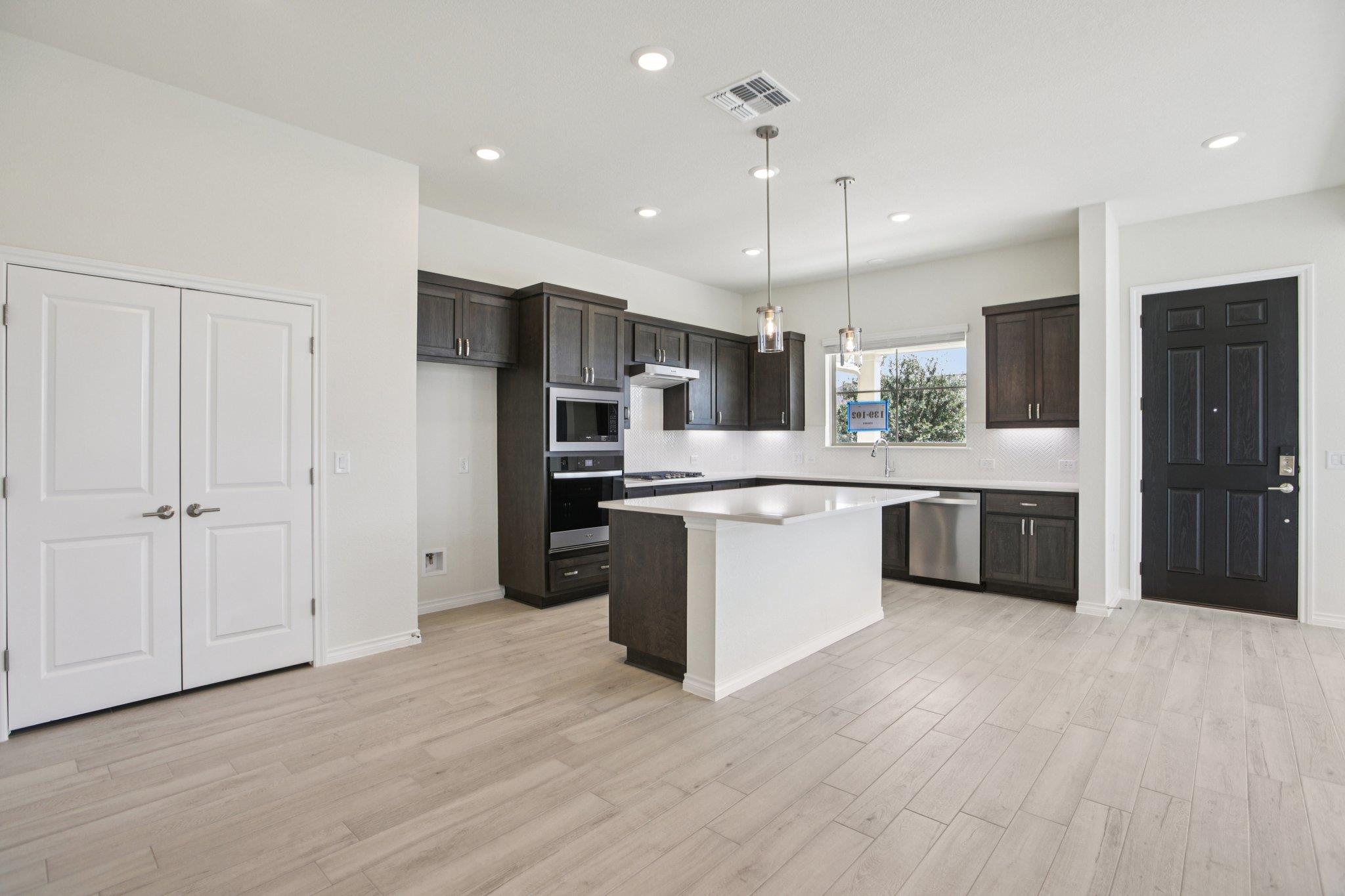 139 Stewart Dr # 102, San Marcos, TX 78666