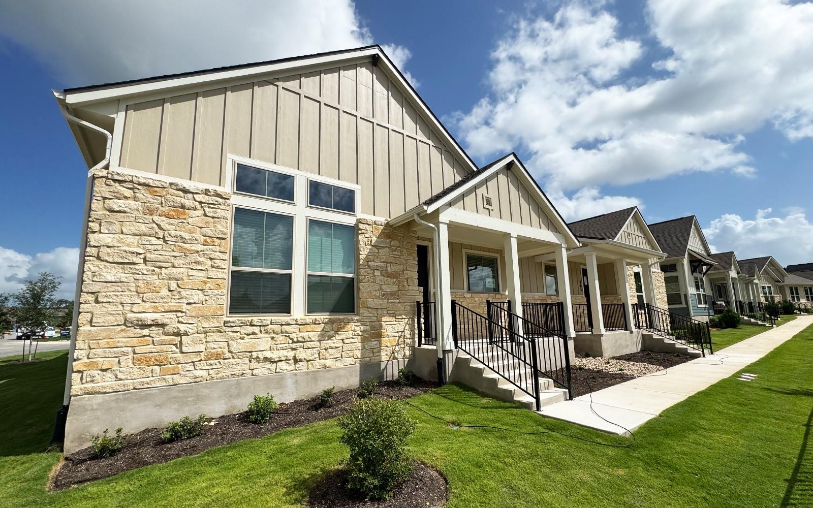 139 Stewart Dr # 102, San Marcos, TX 78666