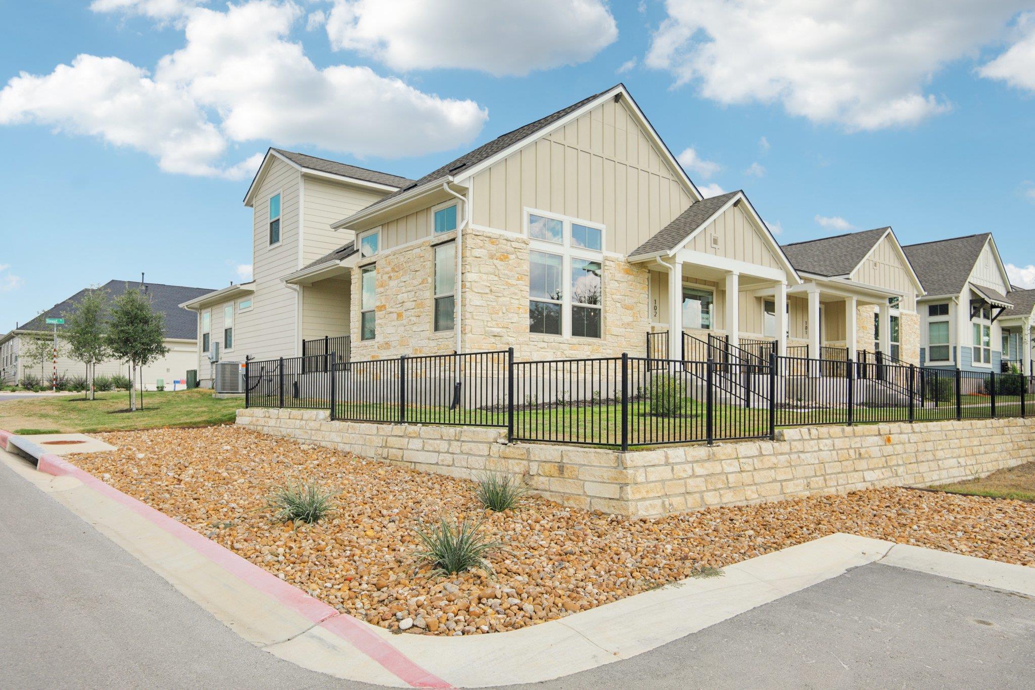 139 Stewart Dr # 102, San Marcos, TX 78666