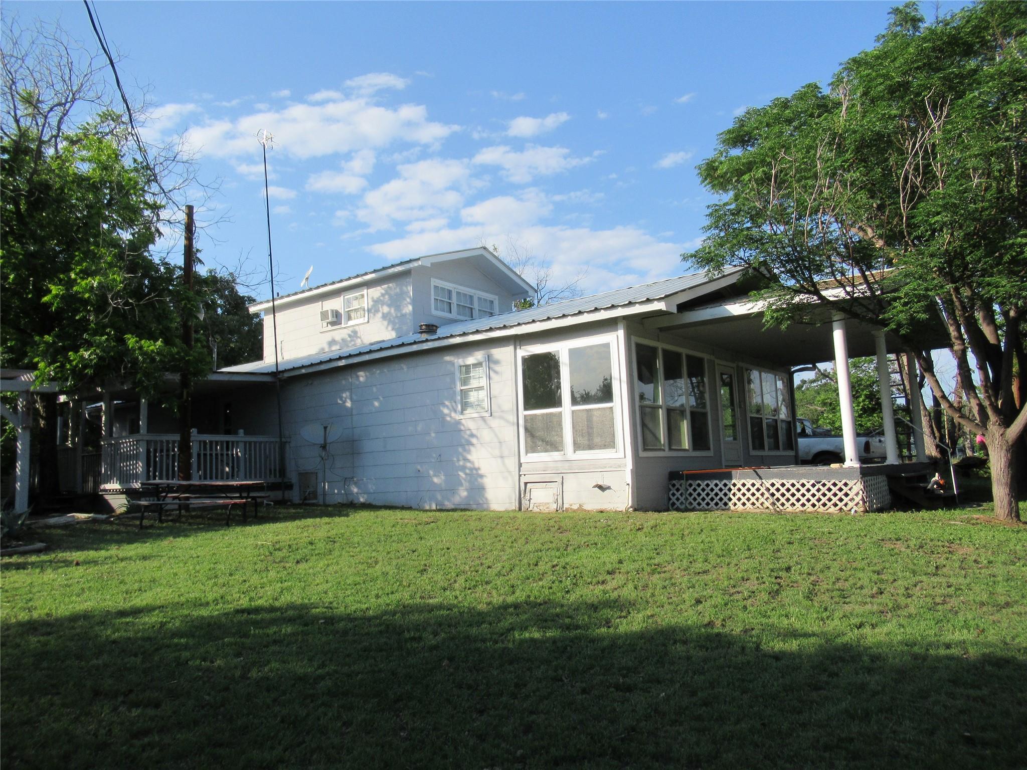 163 Cricket St, Tow, TX 78672