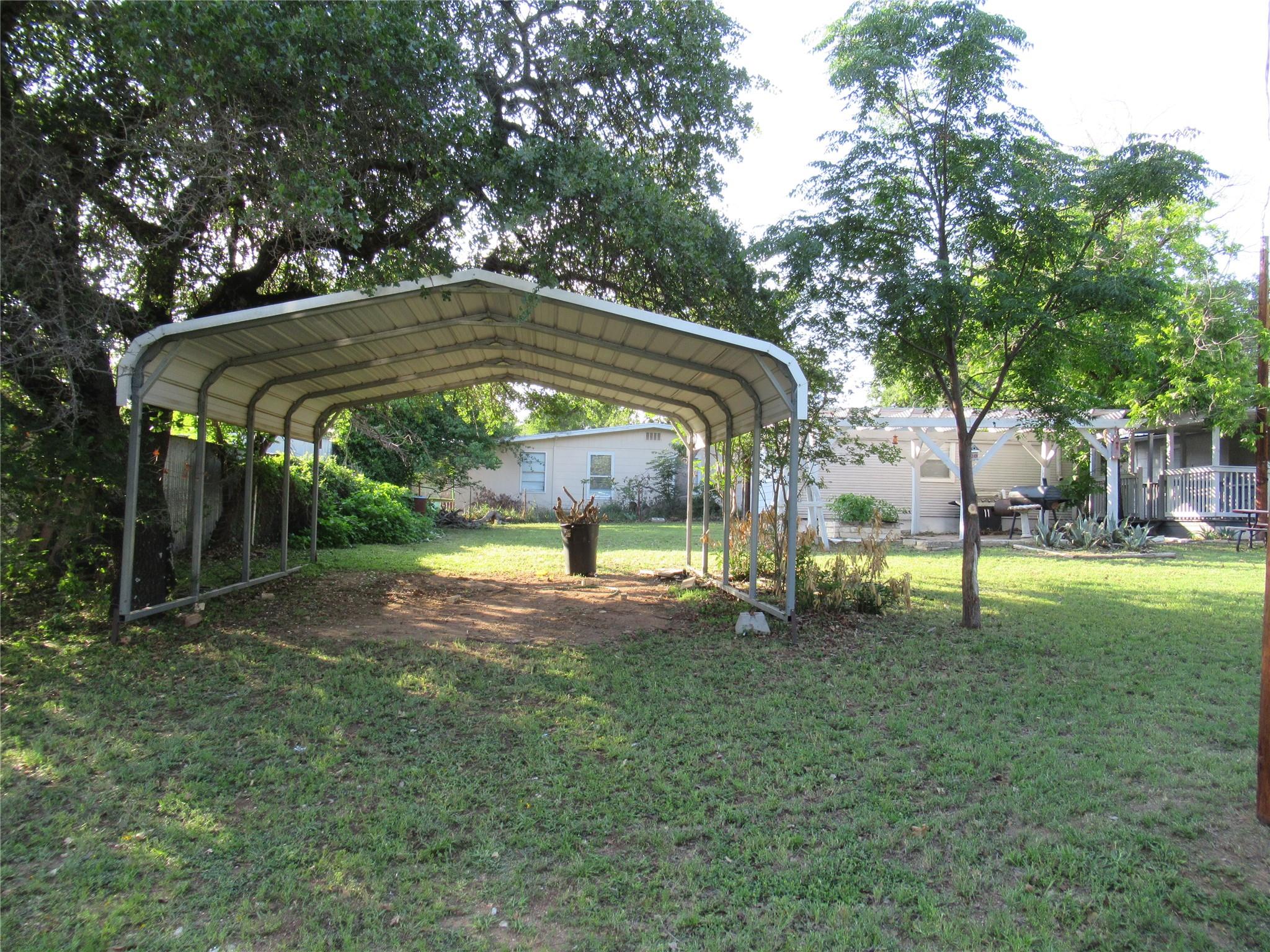 163 Cricket St, Tow, TX 78672