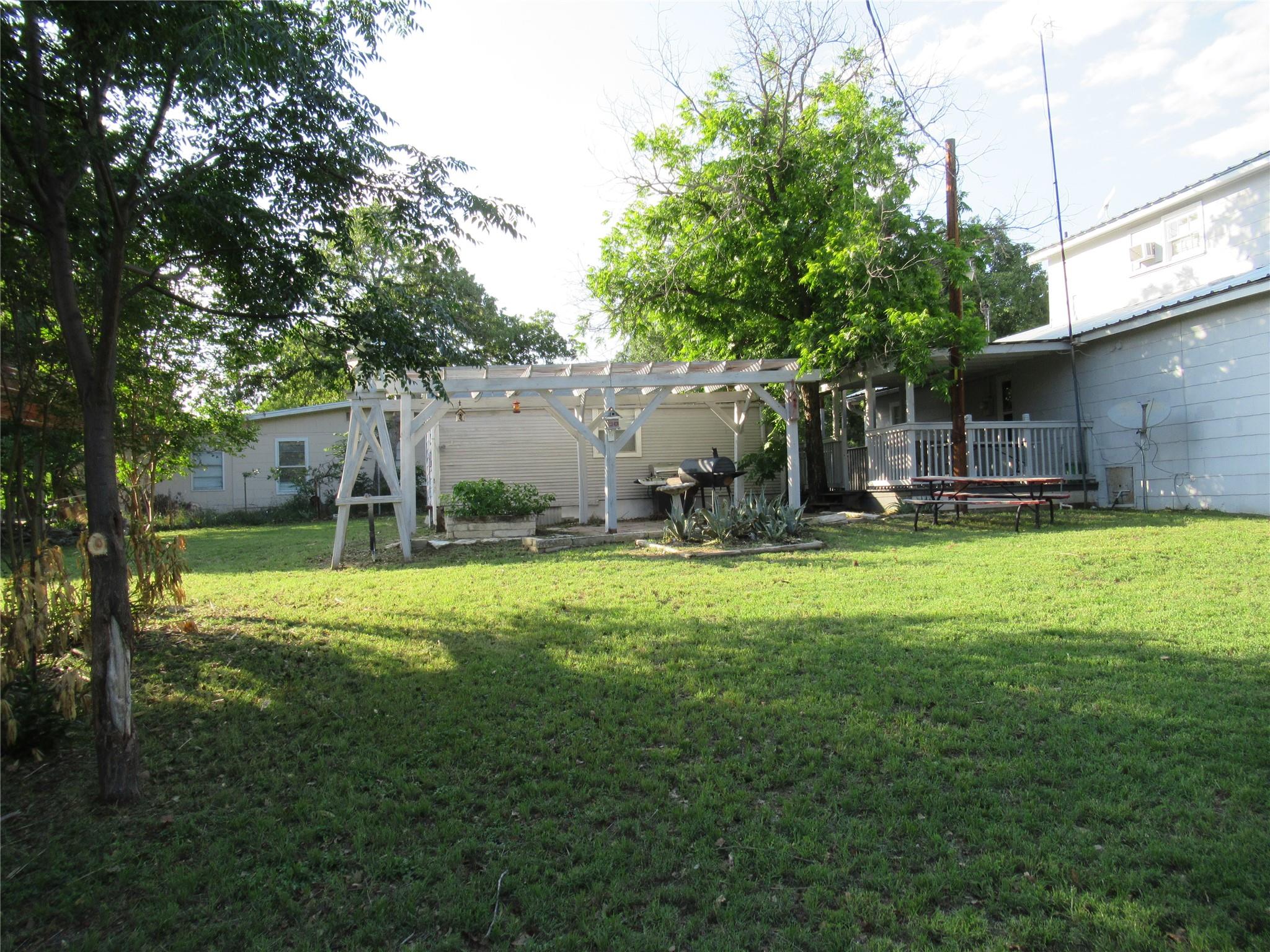 163 Cricket St, Tow, TX 78672