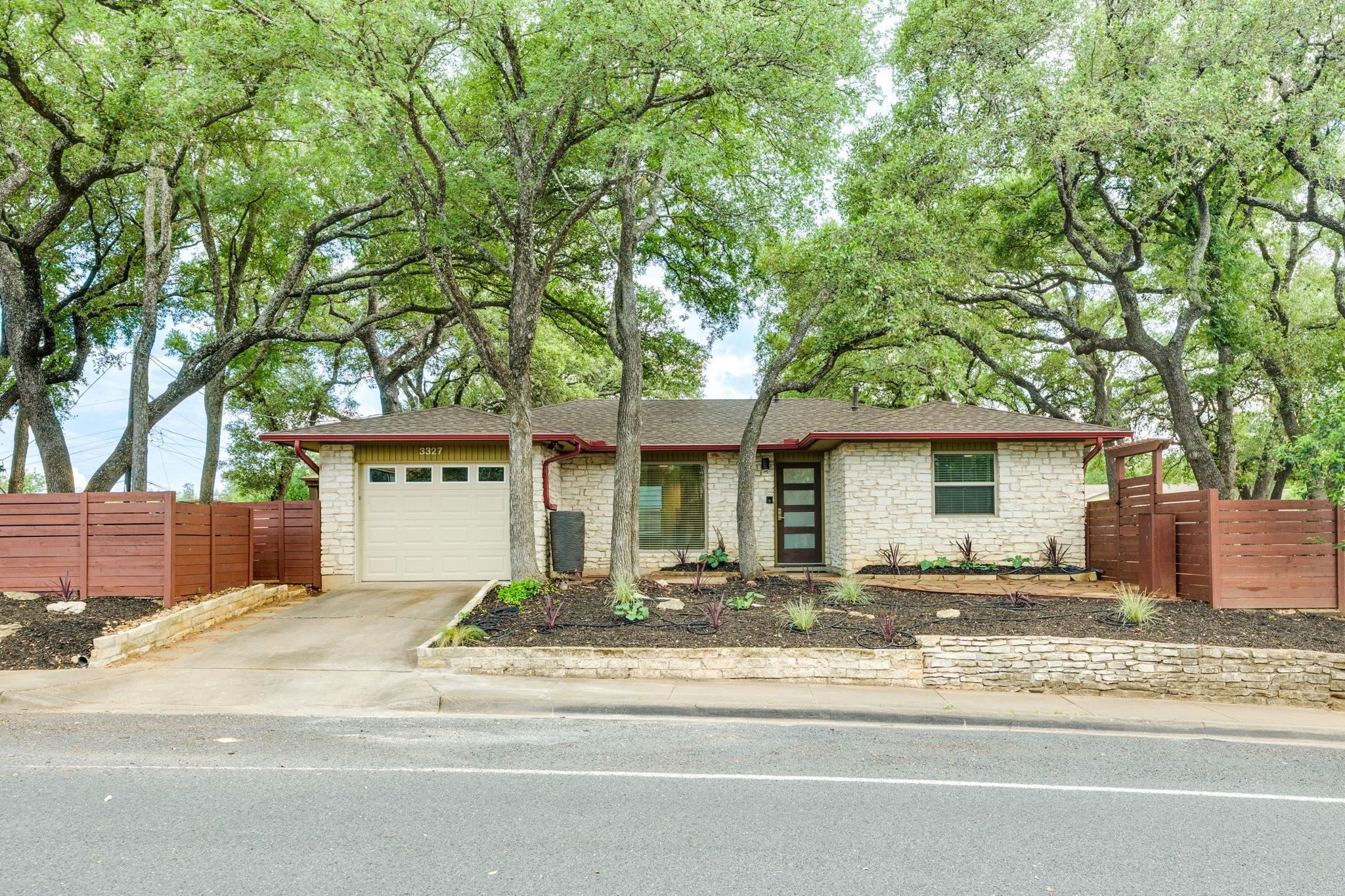 3327 Plantation Rd, Austin, TX 78745