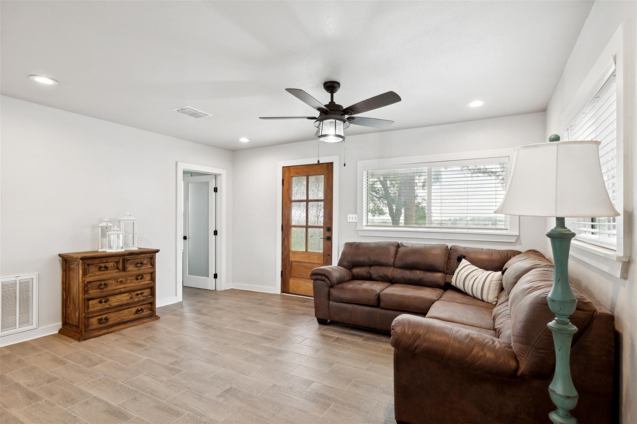 5530 Us Highway 90A W, Shiner, TX 77984