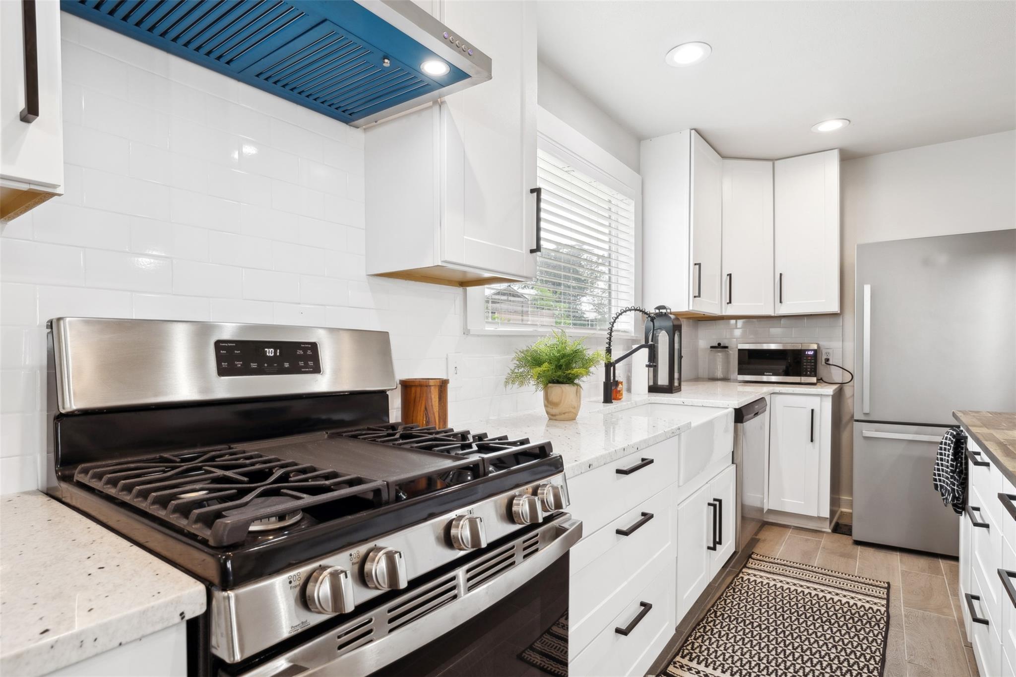 5530 Us Highway 90A W, Shiner, TX 77984