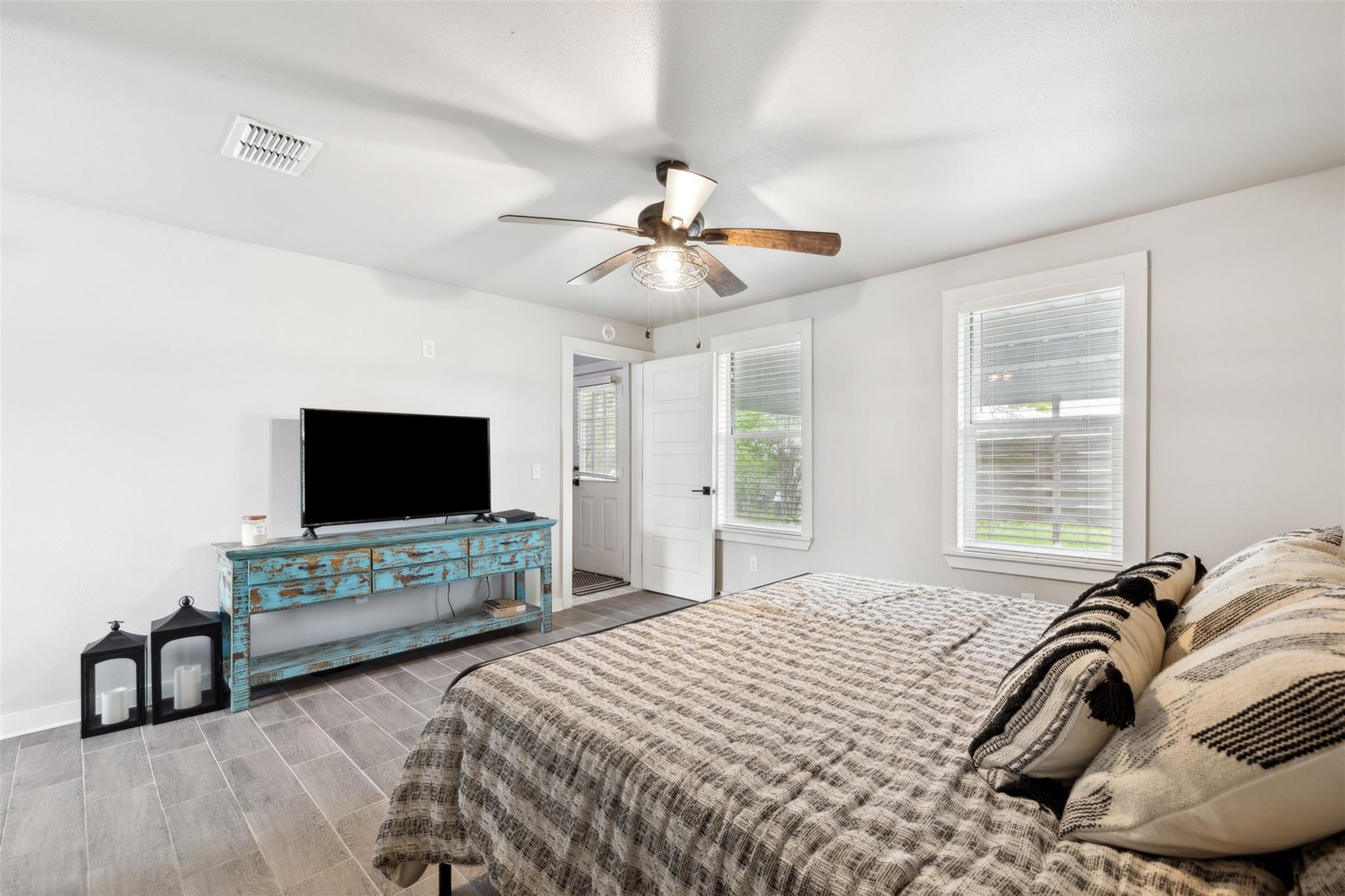 5530 Us Highway 90A W, Shiner, TX 77984