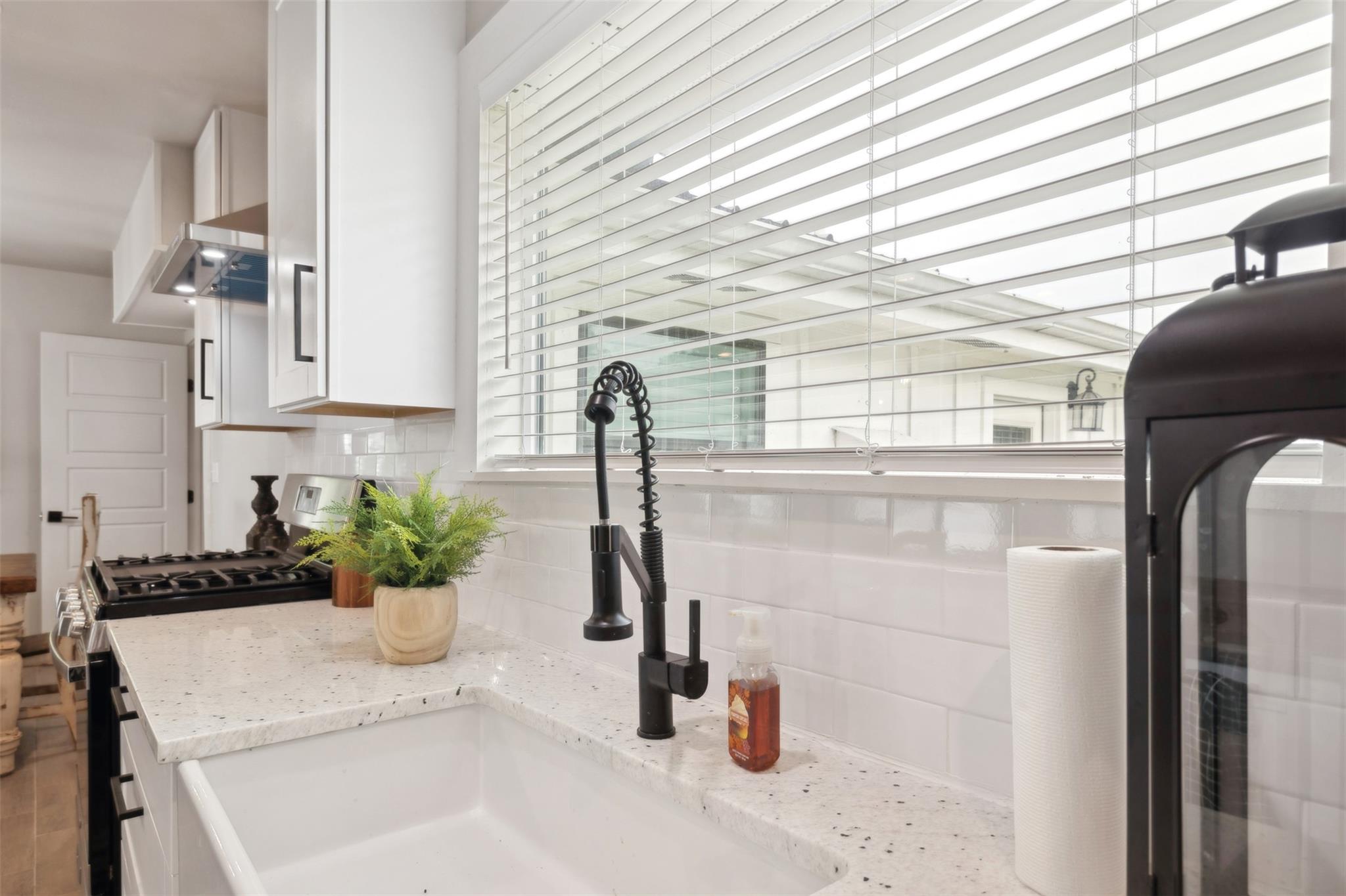 5530 Us Highway 90A W, Shiner, TX 77984